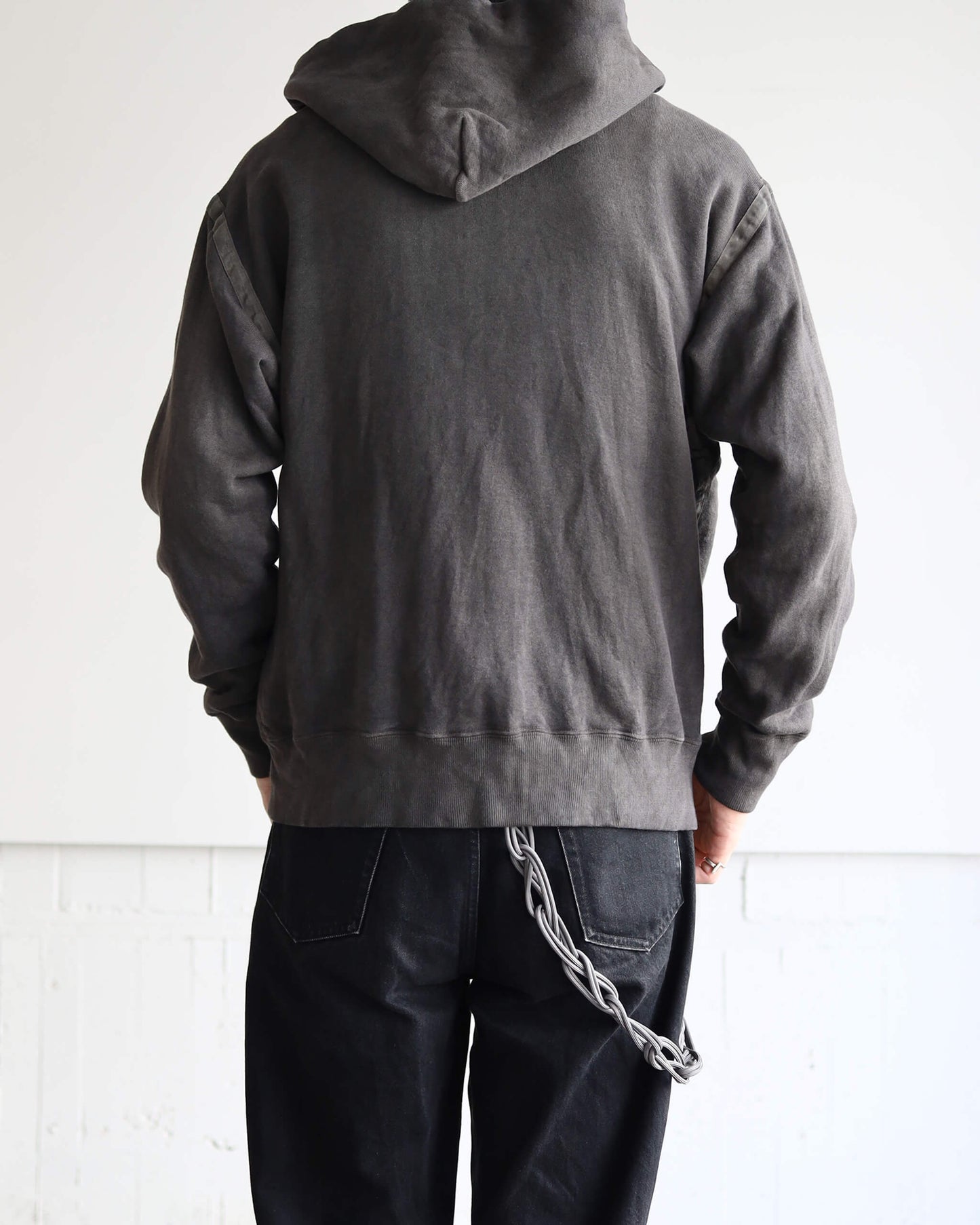 GARMENT DYED SWEAT HOODIE "KURE"