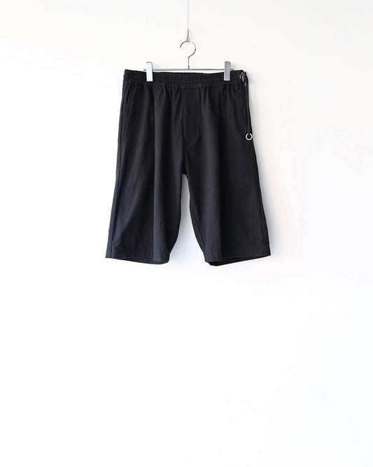 DEEP TUCK-SCN "BLACK"