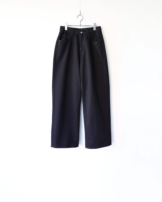 ONE WASH BLACK DENIM ASHLEY JEANS "BLACK"