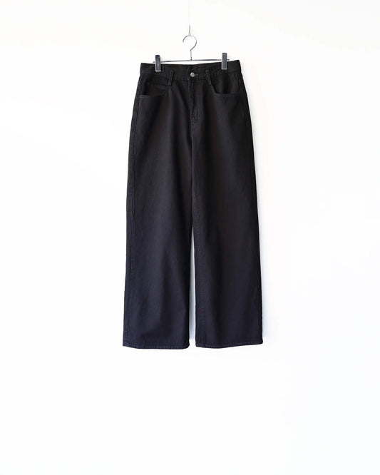 ONE WASH BLACK DENIM  ROBERTS "BLACK"