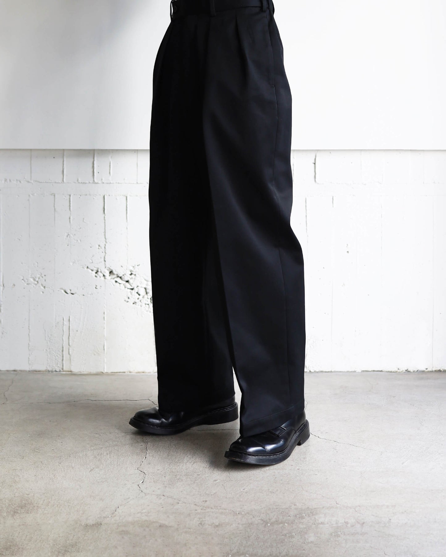 DOUBLE PLEATED TROUSERS ORGANIC COTTON 30/2 TWILL "BLACK"