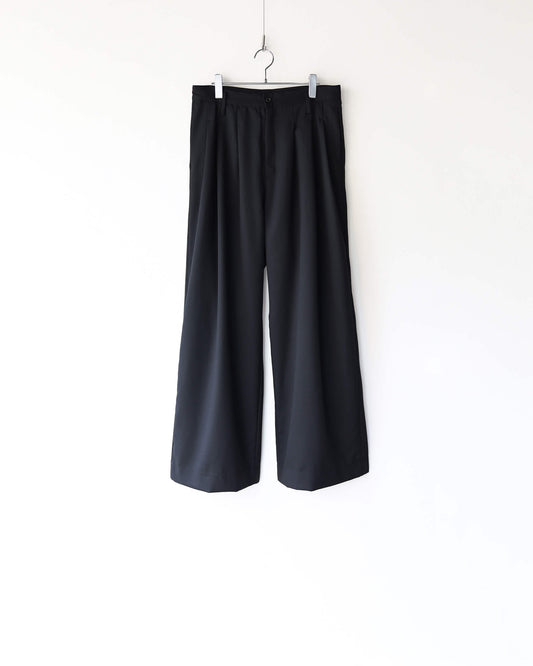 WOOL GABARDINE 3PLEAT WIDE SLACKS "BLACK"