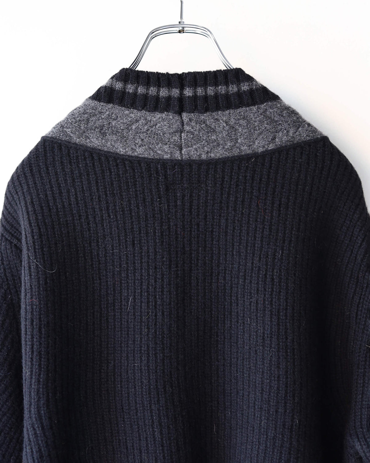 CABLE KNIT CARDIGAN "Bk"