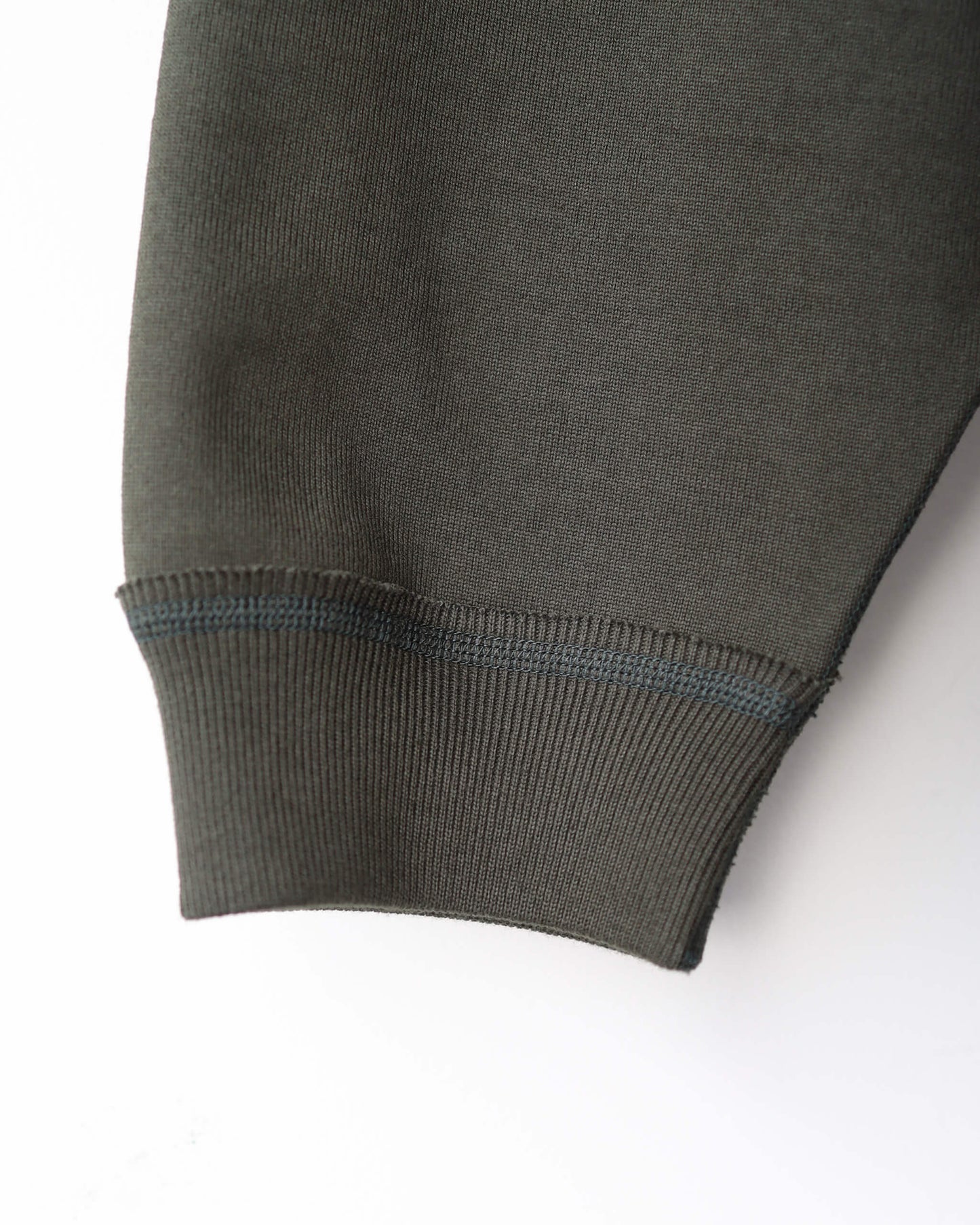 HUGE SWEAT SHORT ORGANIC COTTON HEAVY FLEECE "DARK OLIVE"