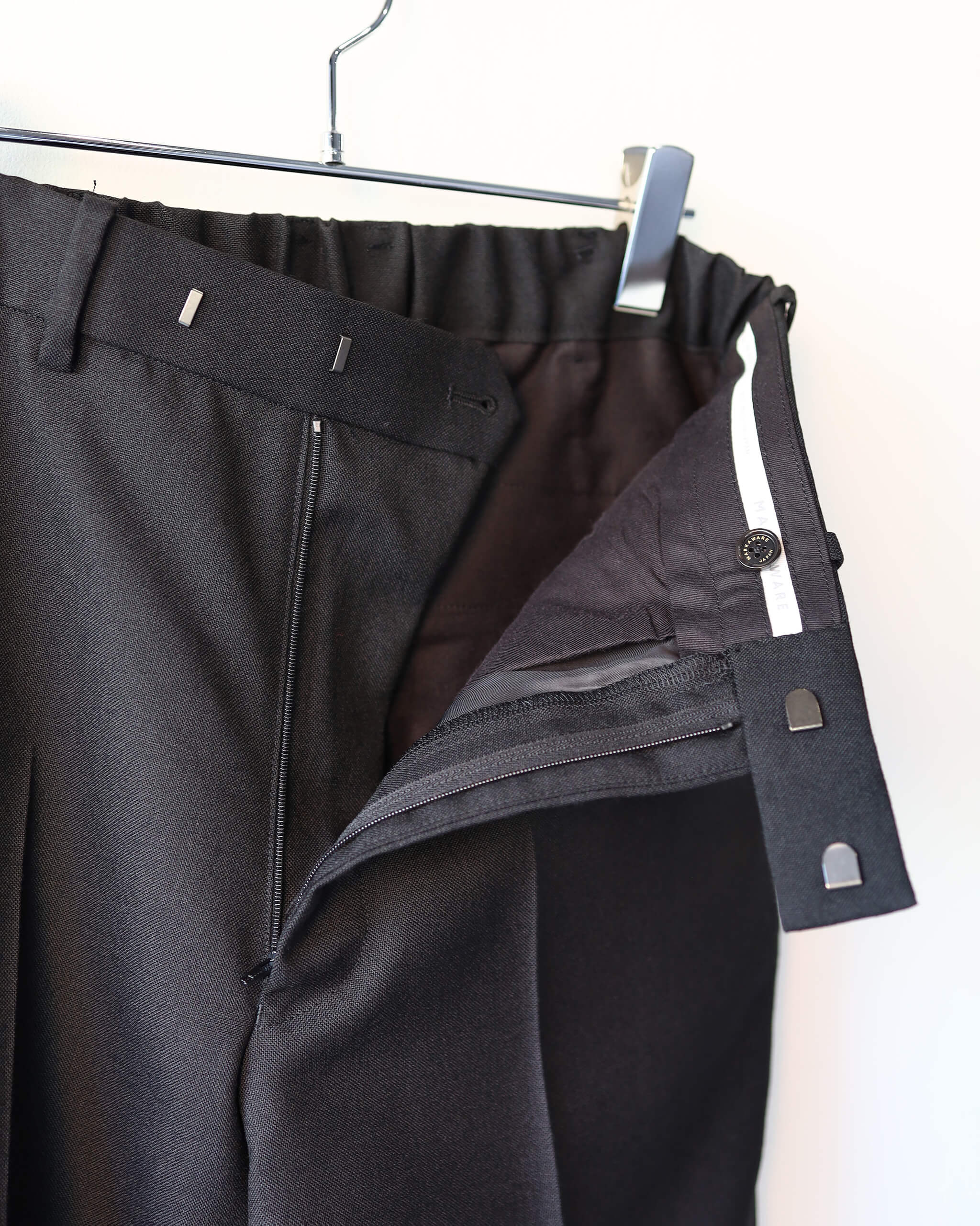 MARKAWARE WIDE STRAIGHT TROUSERS HEAVY ORGANIC WOOL TROPICAL