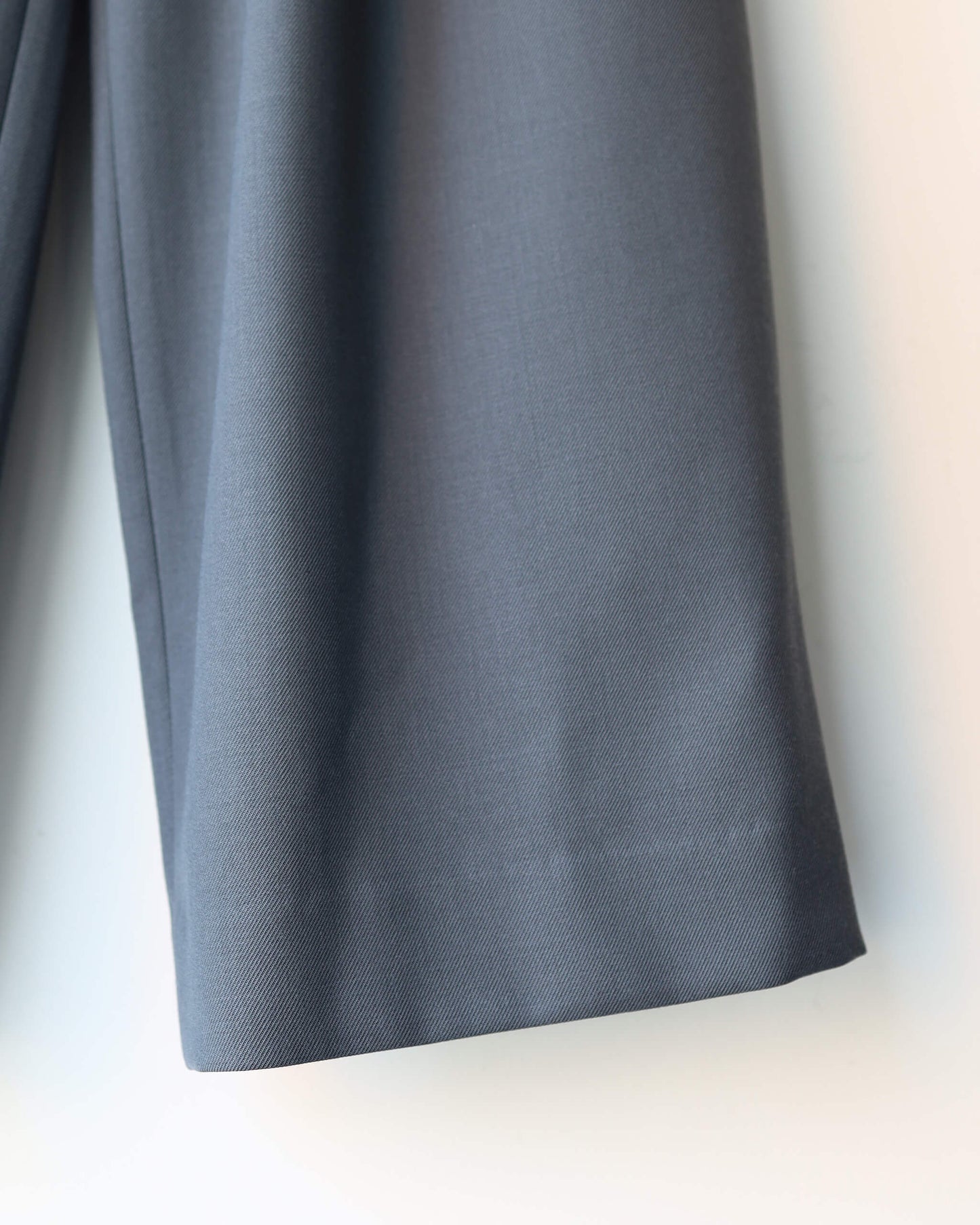 TRIPLE PLEATED WIDE TROUSERS ORGANIC WOOL SURVIVAL CLOTH®︎ "DOLPHIN GRAY"