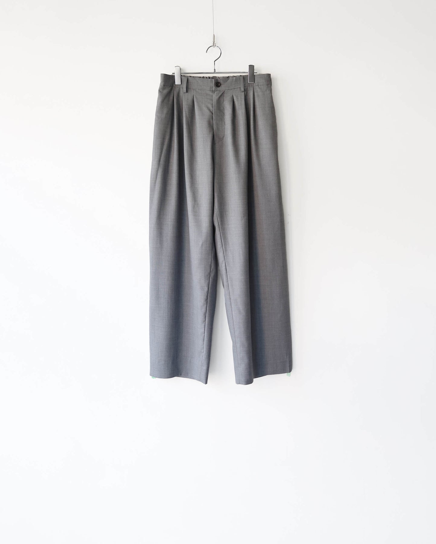 3 TUCK SLACKS "GRAY"