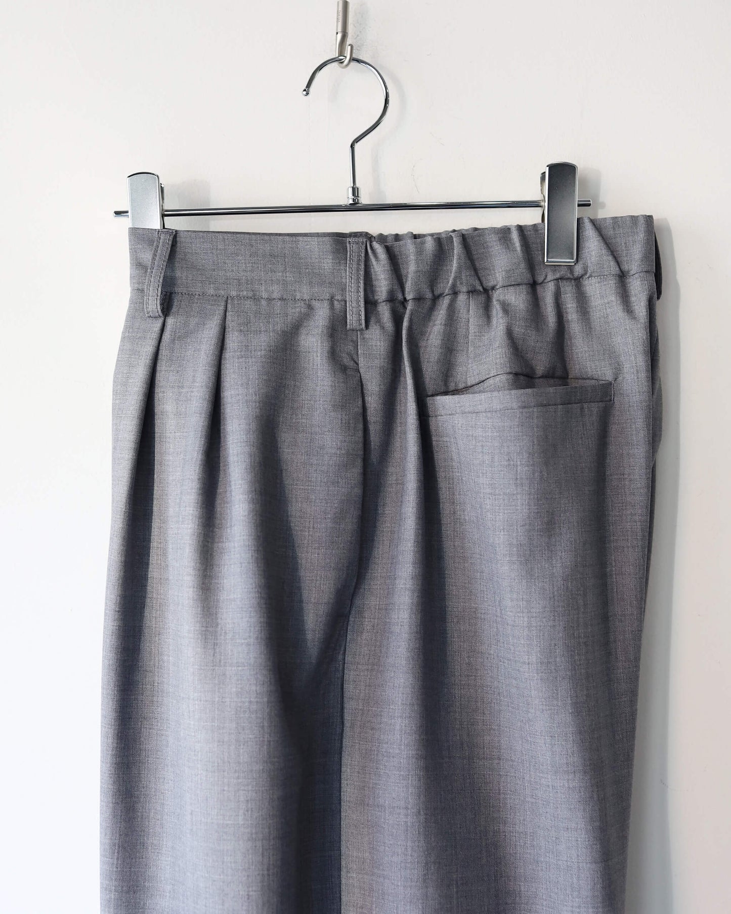 3 TUCK SLACKS "GRAY"