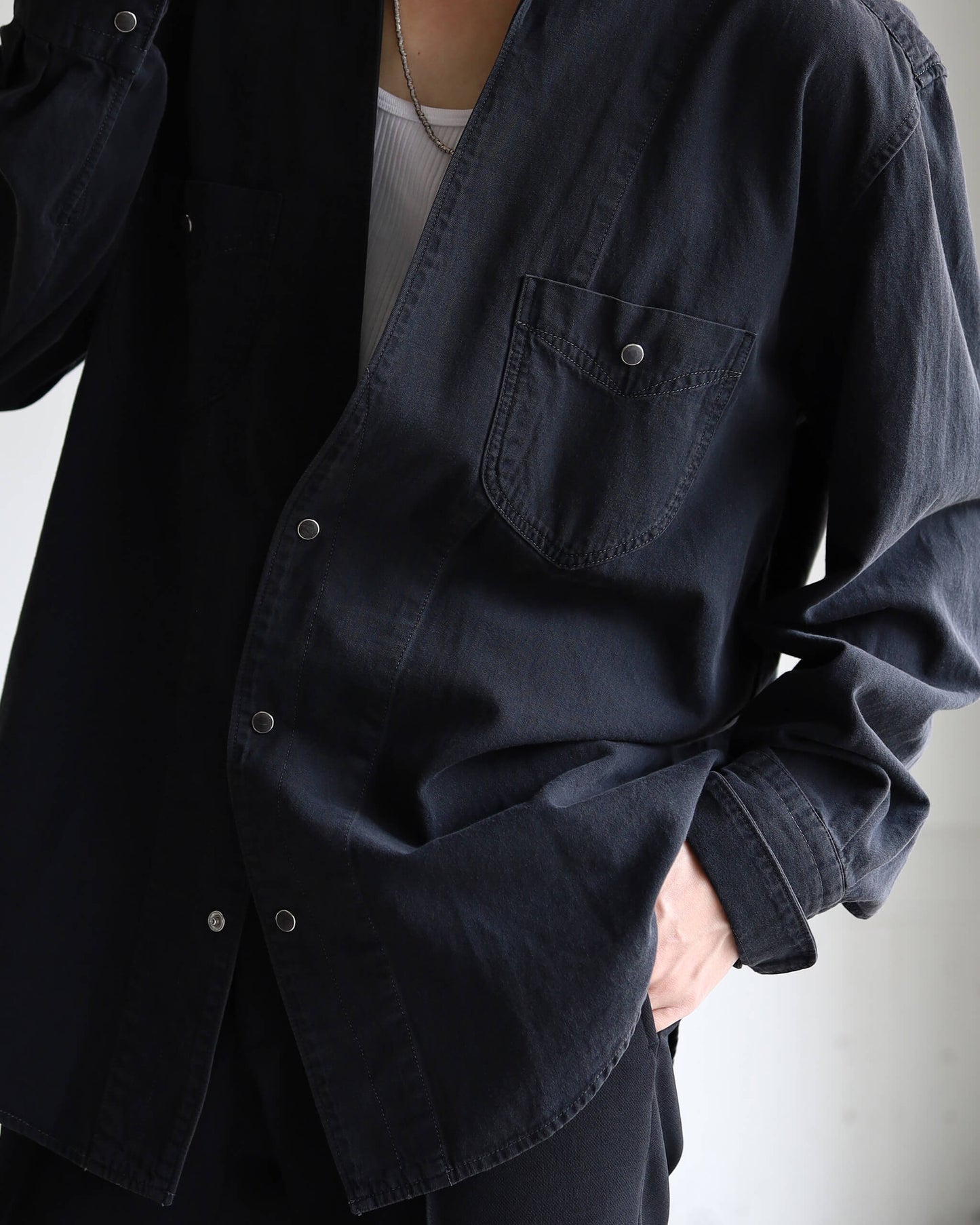 5.5oz selvage DENIM WING COLLAR SHIRT "WASHED BLACK"