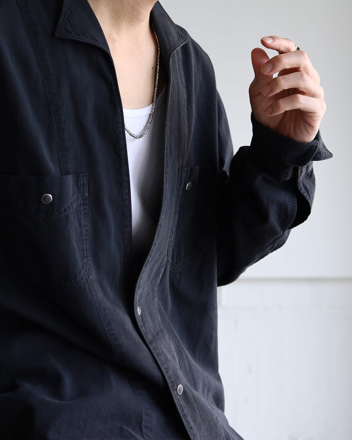 5.5oz selvage DENIM WING COLLAR SHIRT "WASHED BLACK"