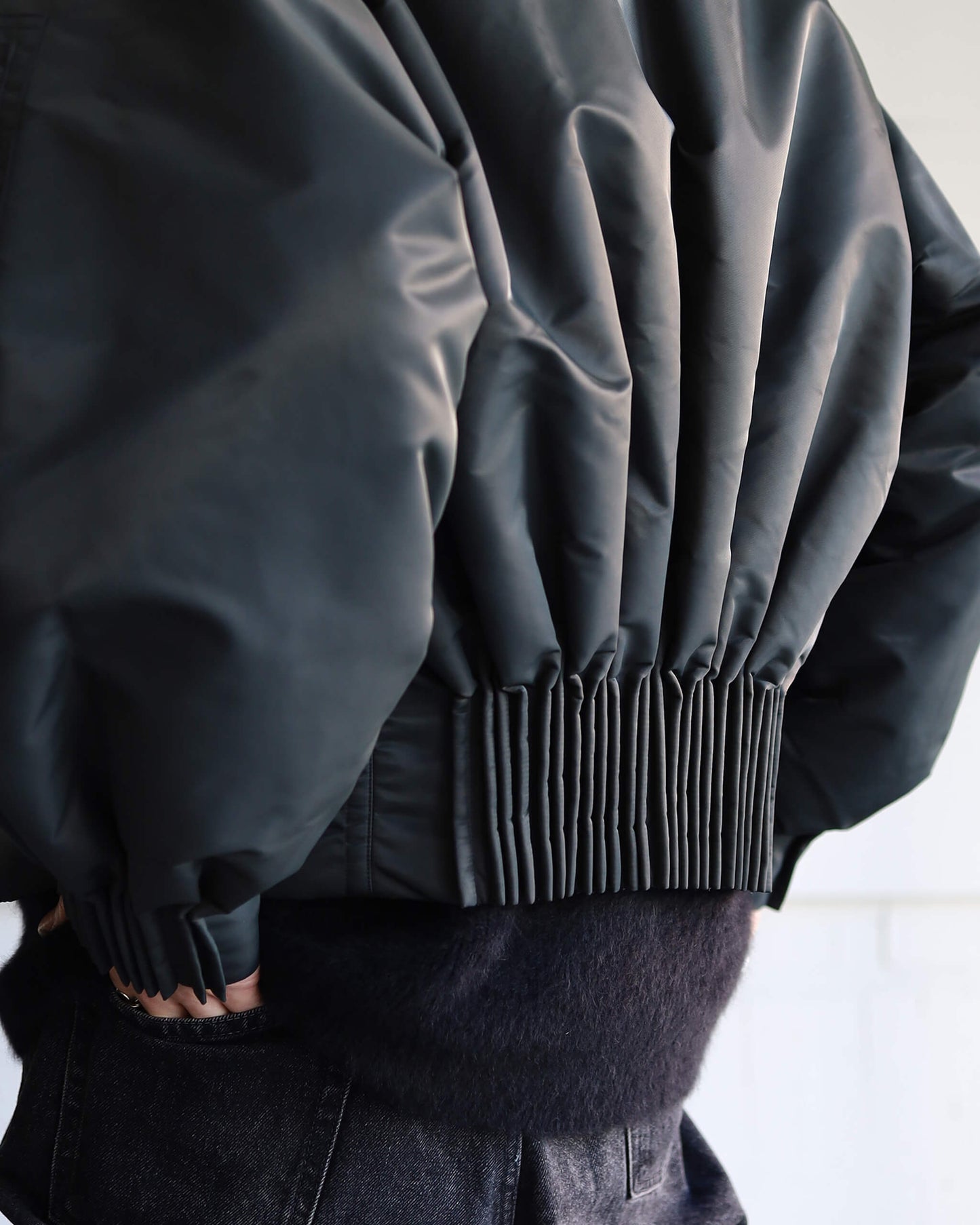 BUMPY GATHERED BOMBER JACKET "CHARCOAL"