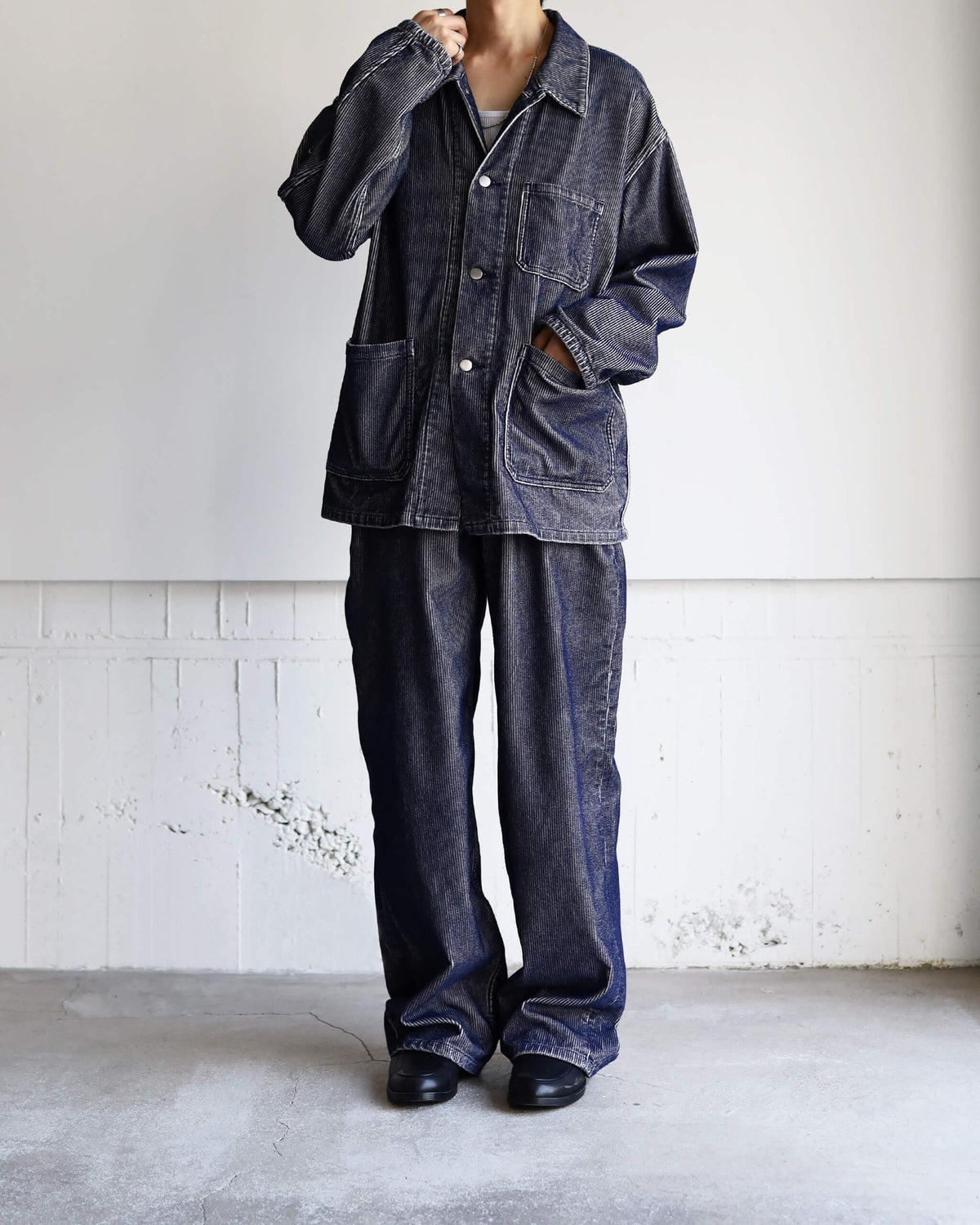 FLOCKY CORDUROY WORK JACKET "LIGHT GREY × NAVY"