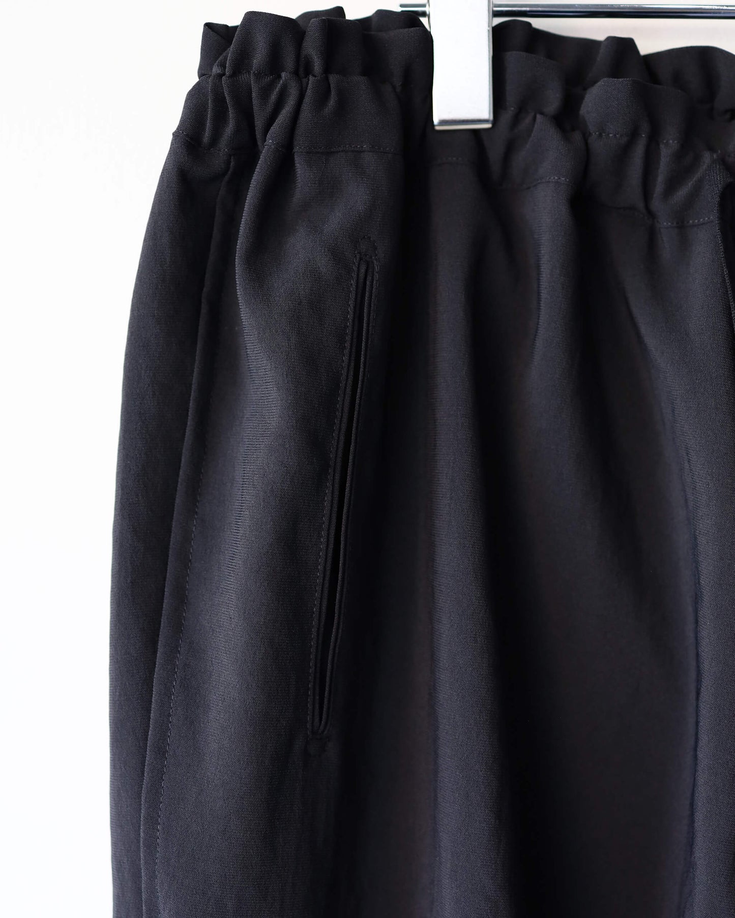 DOUGI PANTS "BLACK"
