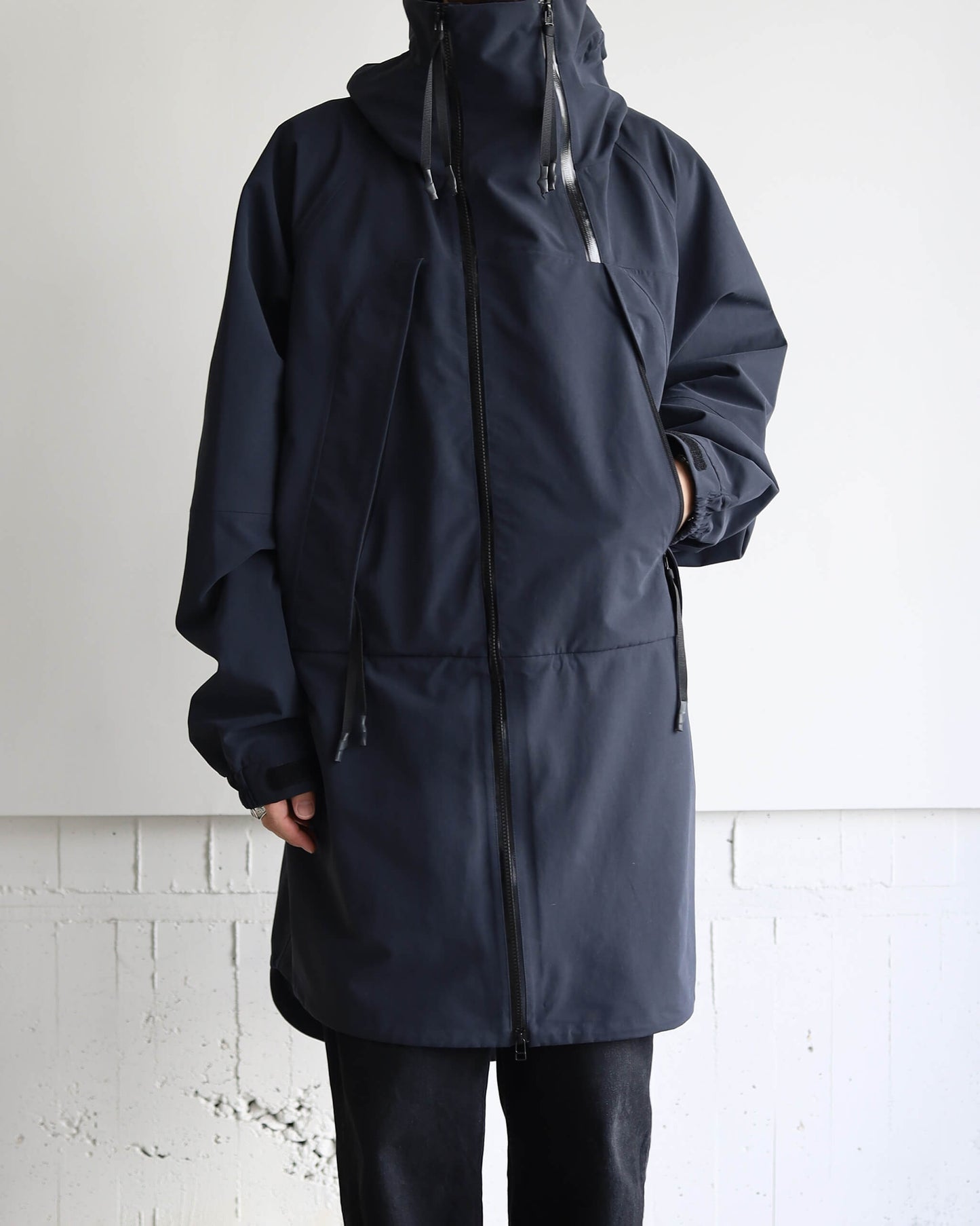 BREATHABLE WATERPROOF MONSTER PARKA "BLACK"