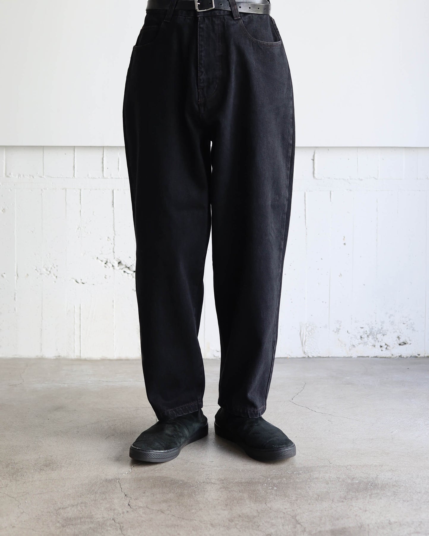 6 POCKET JEANS "BLACK"