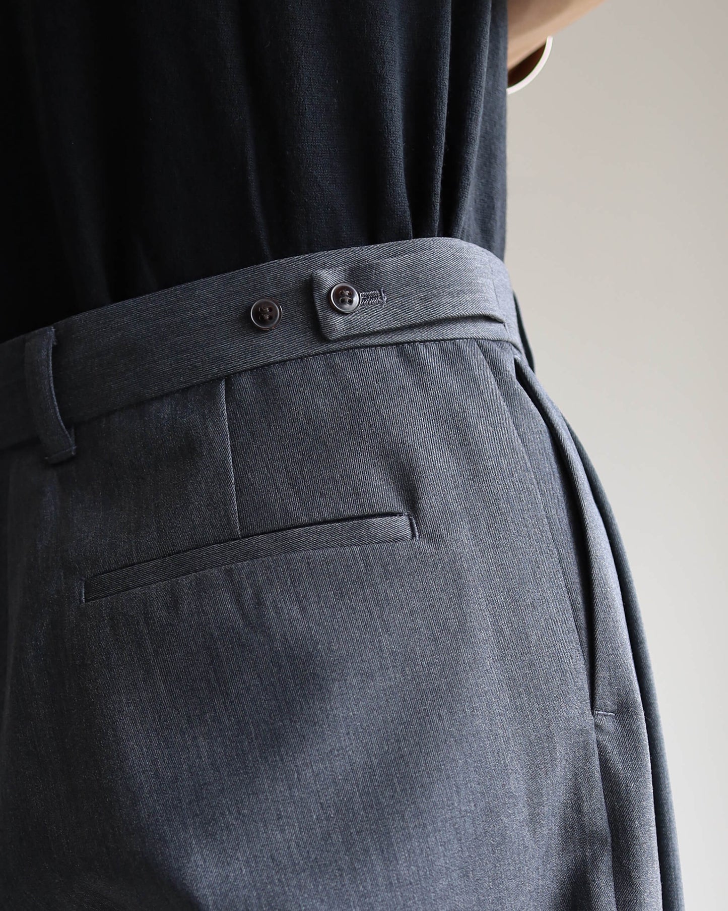 MAKOTO TROUSERS -PLEATED WIDE- "CHARCOAL"