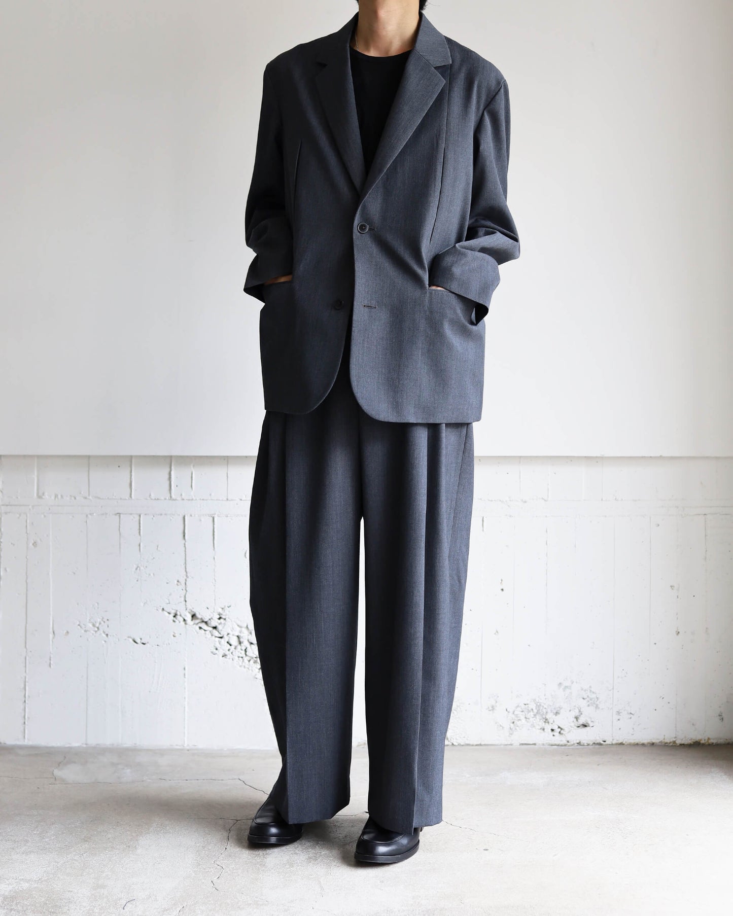 MAKOTO TROUSERS -PLEATED WIDE- "CHARCOAL"