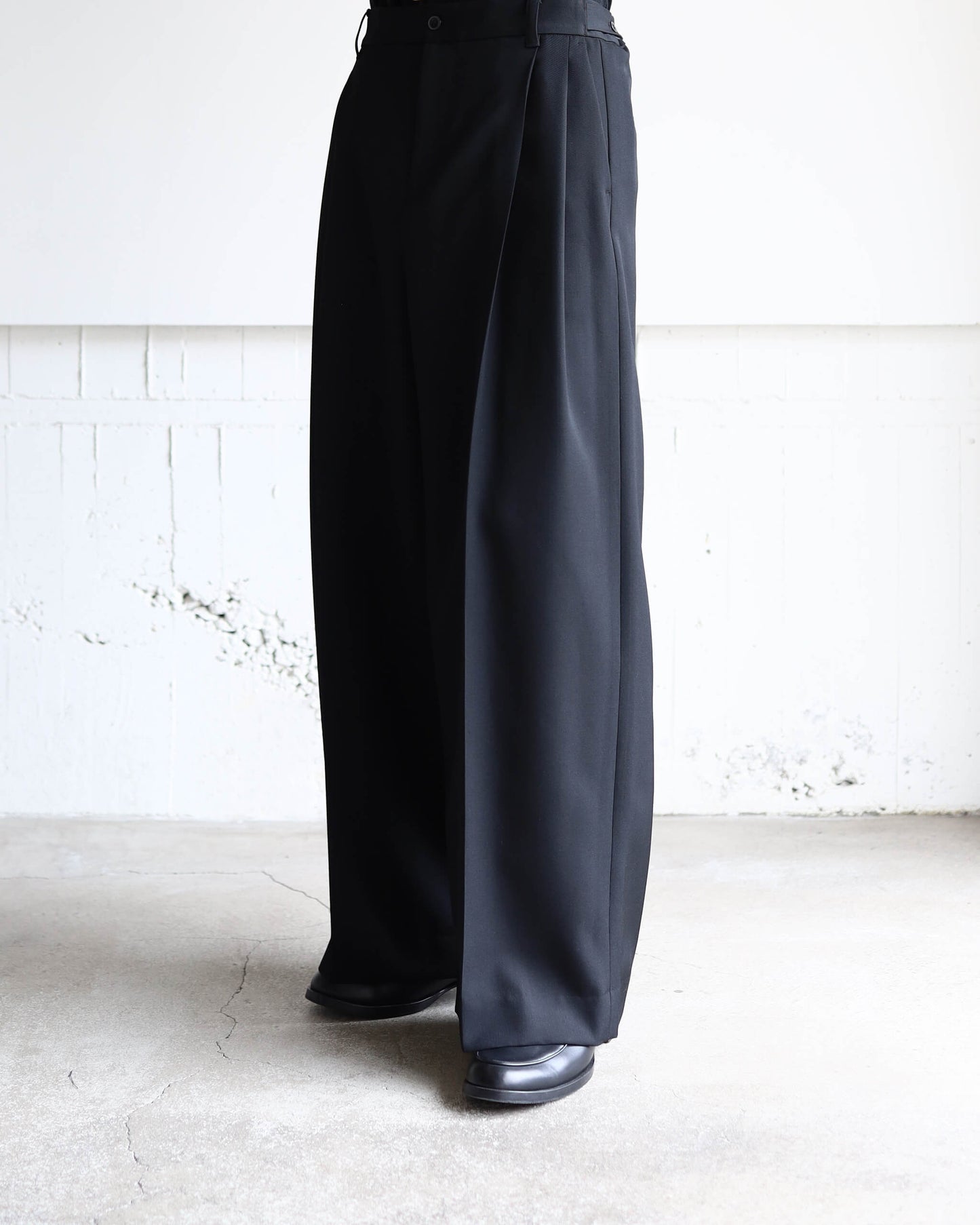 MAKOTO TROUSERS -PLEATED WIDE- "BLACK"