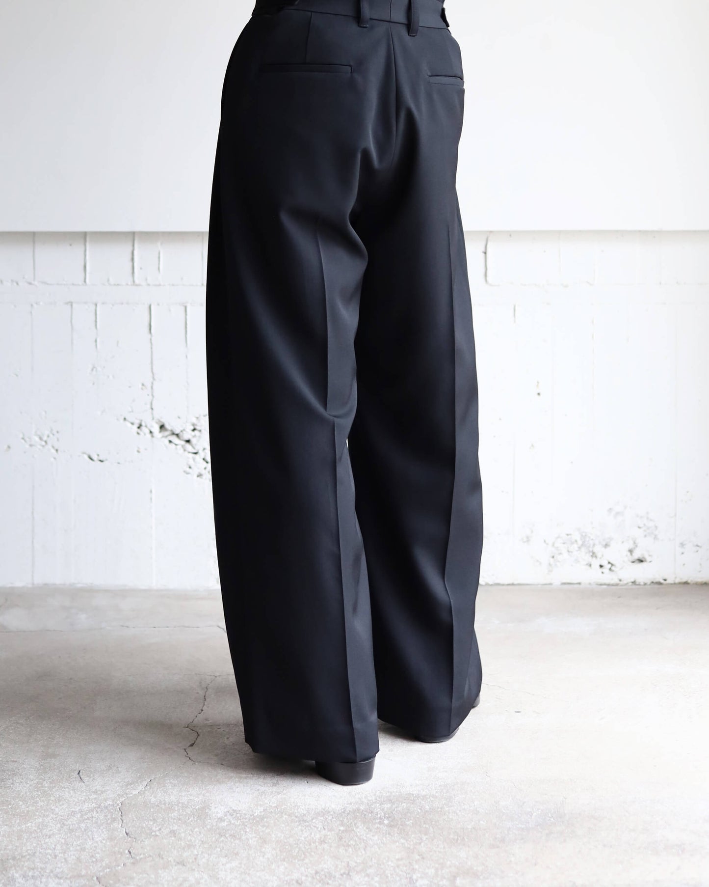 MAKOTO TROUSERS -PLEATED WIDE- "BLACK"
