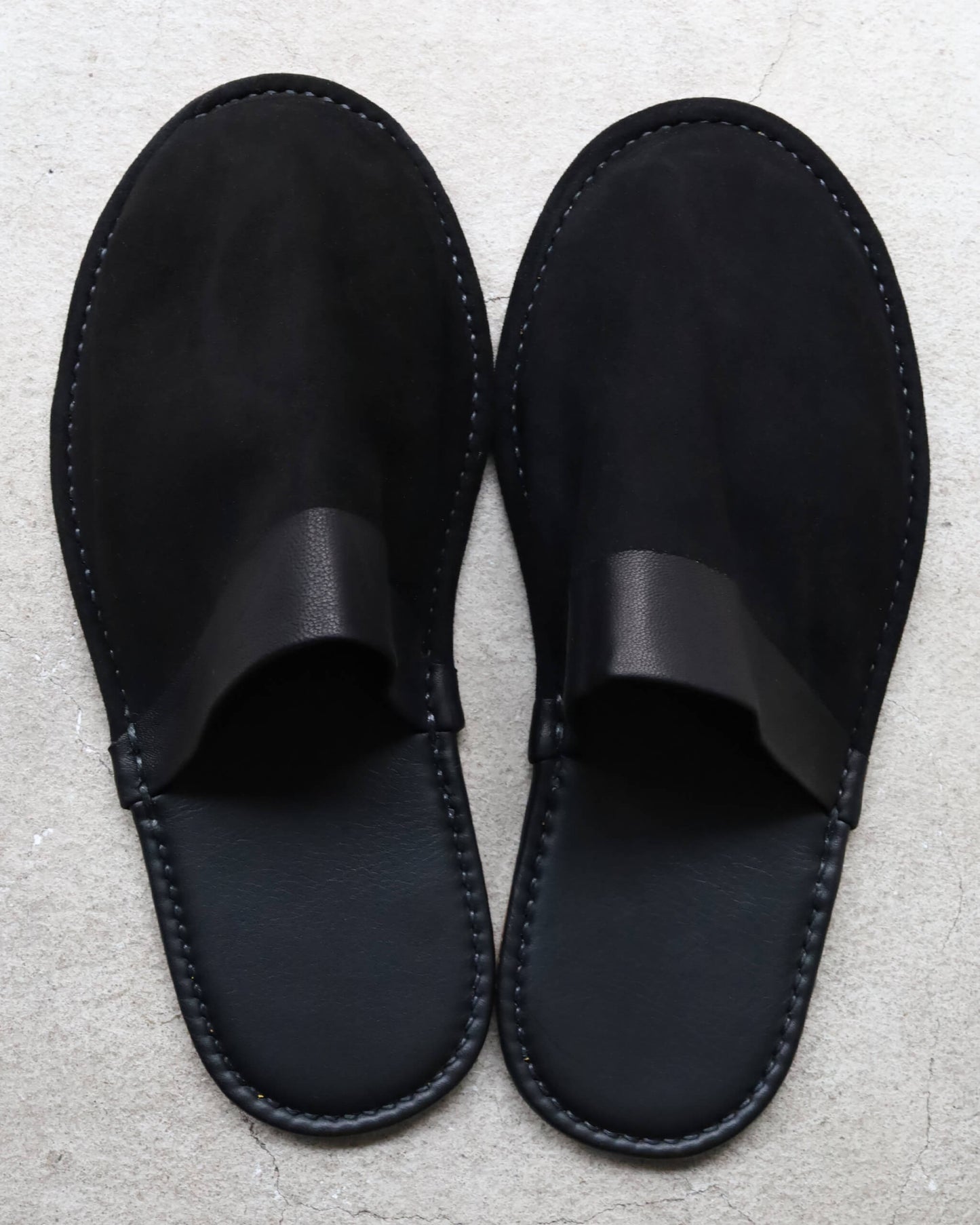 Atlier-Slipper "BLACK"