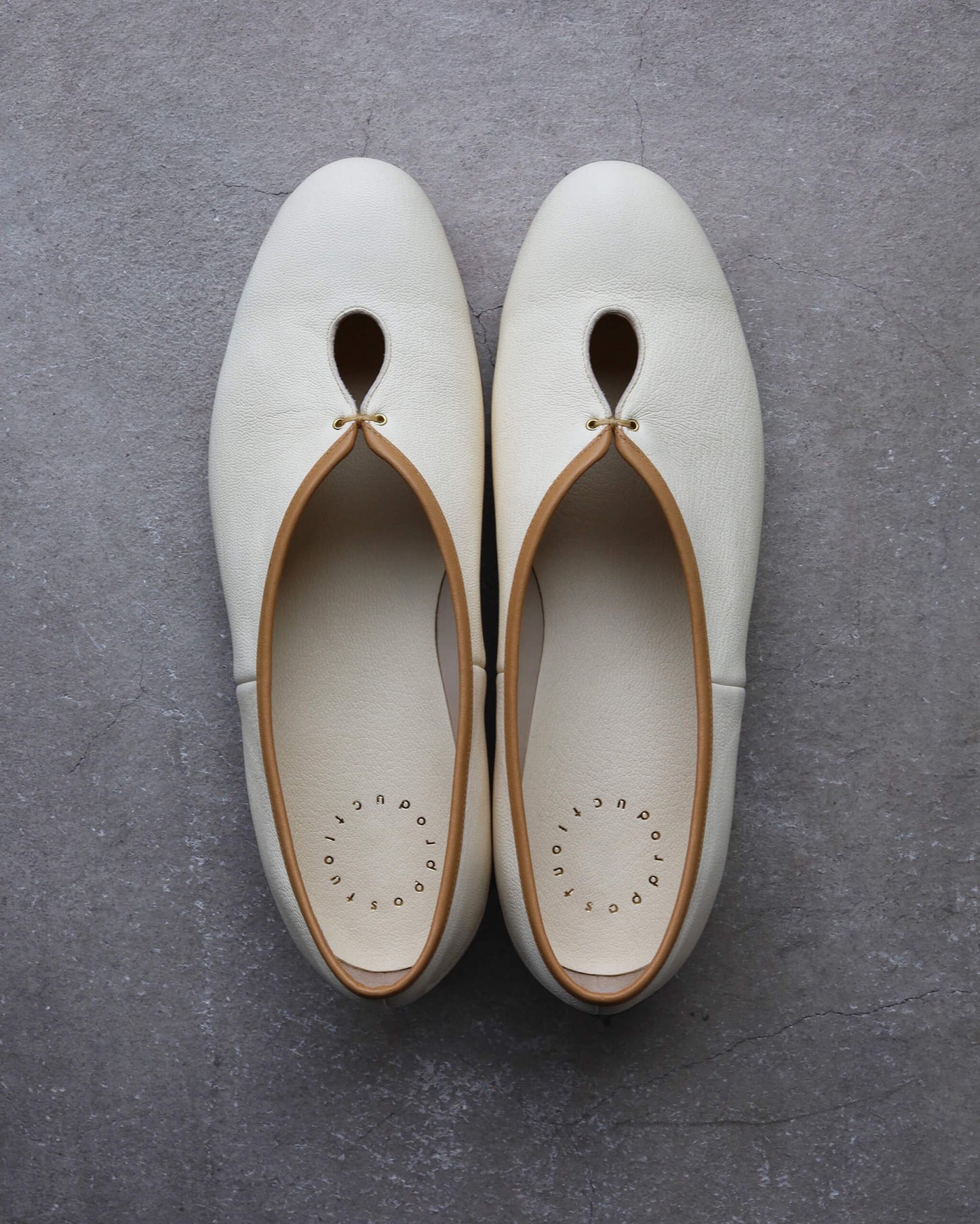 Tear Pumps - White Tanned Goat "White"