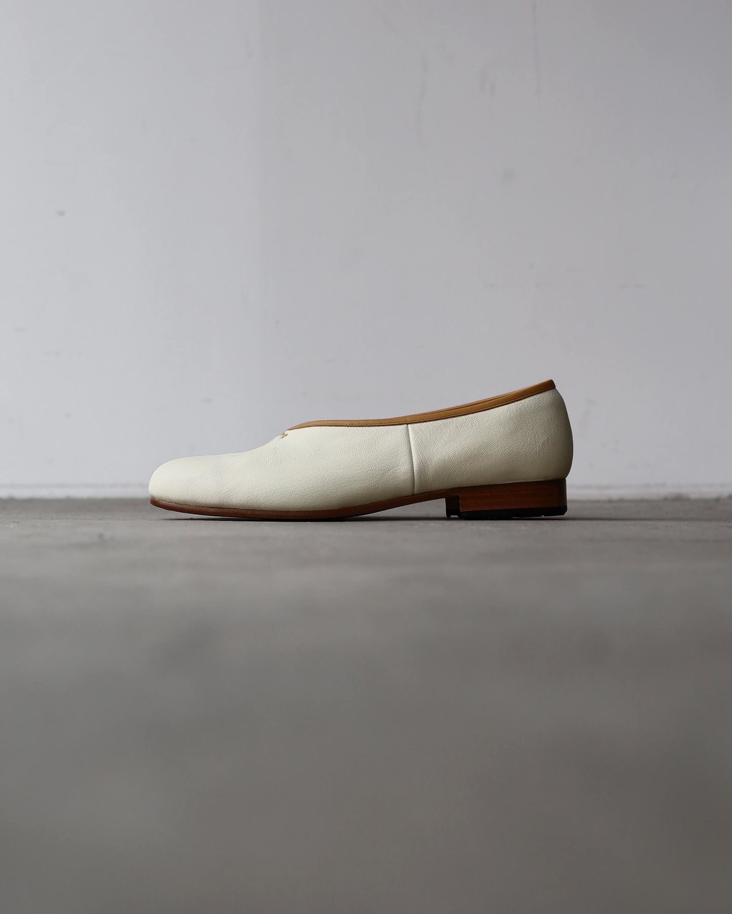 Tear Pumps - White Tanned Goat "White"