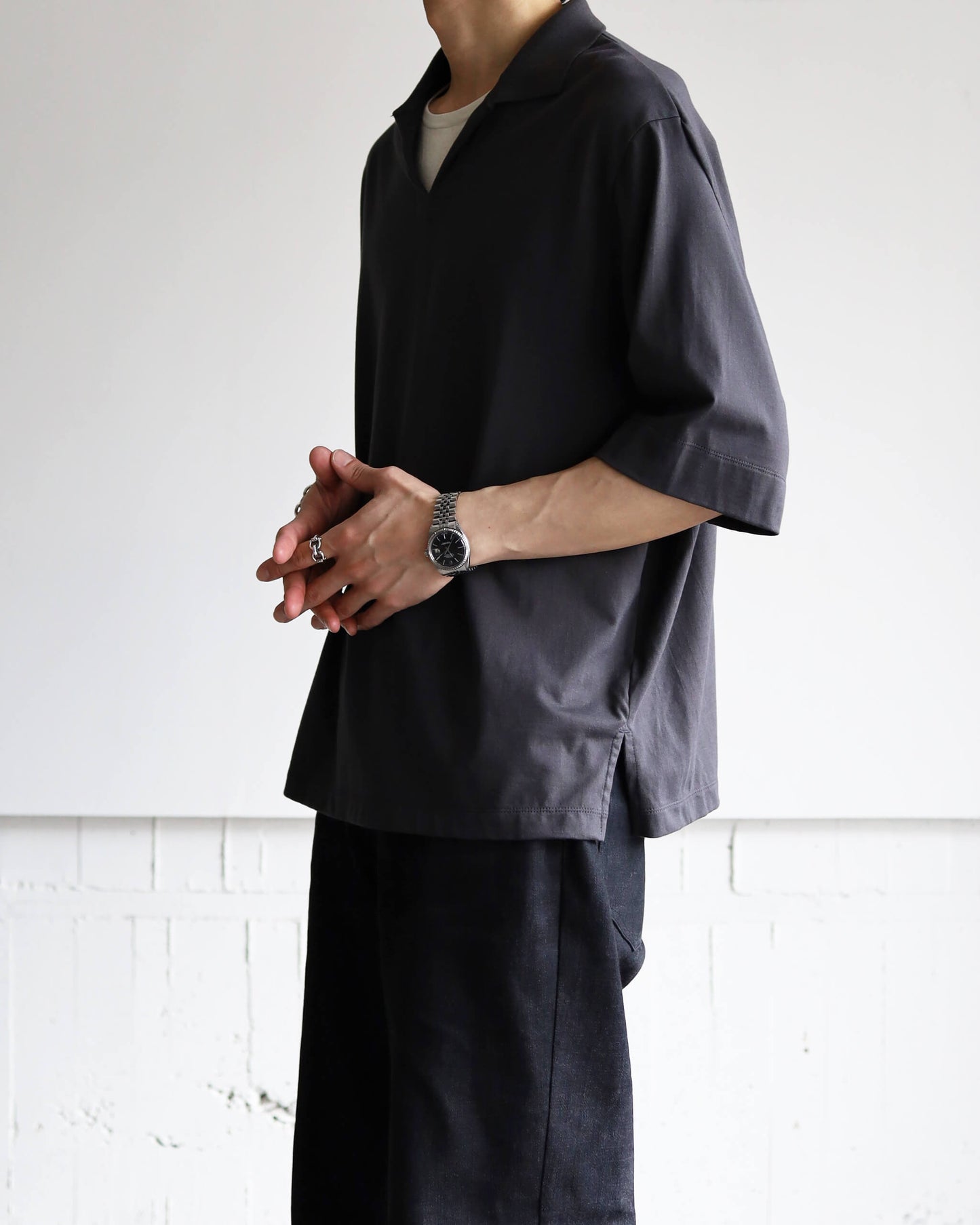 The Rest / CAMELLIA "CHARCOAL GREY"