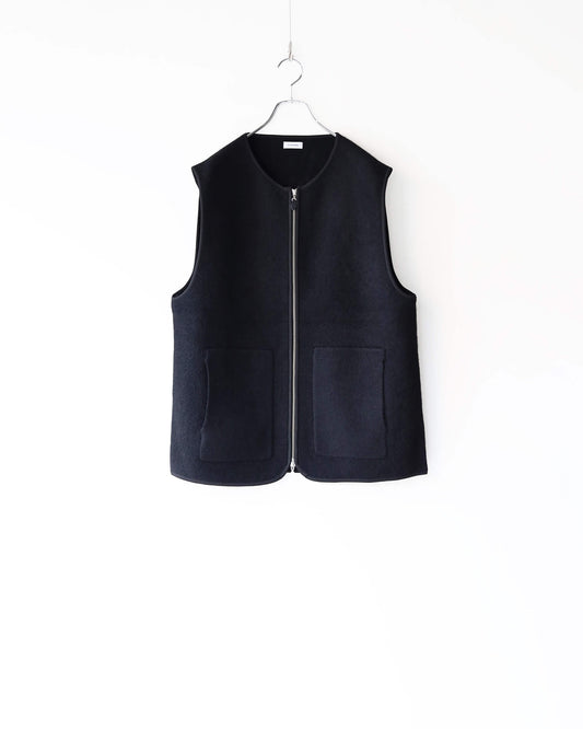Innocent YAK Zip-up vest "Black"