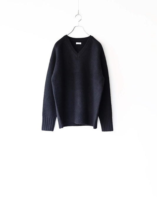 Innocent YAK Shetland sweater-V "Black"
