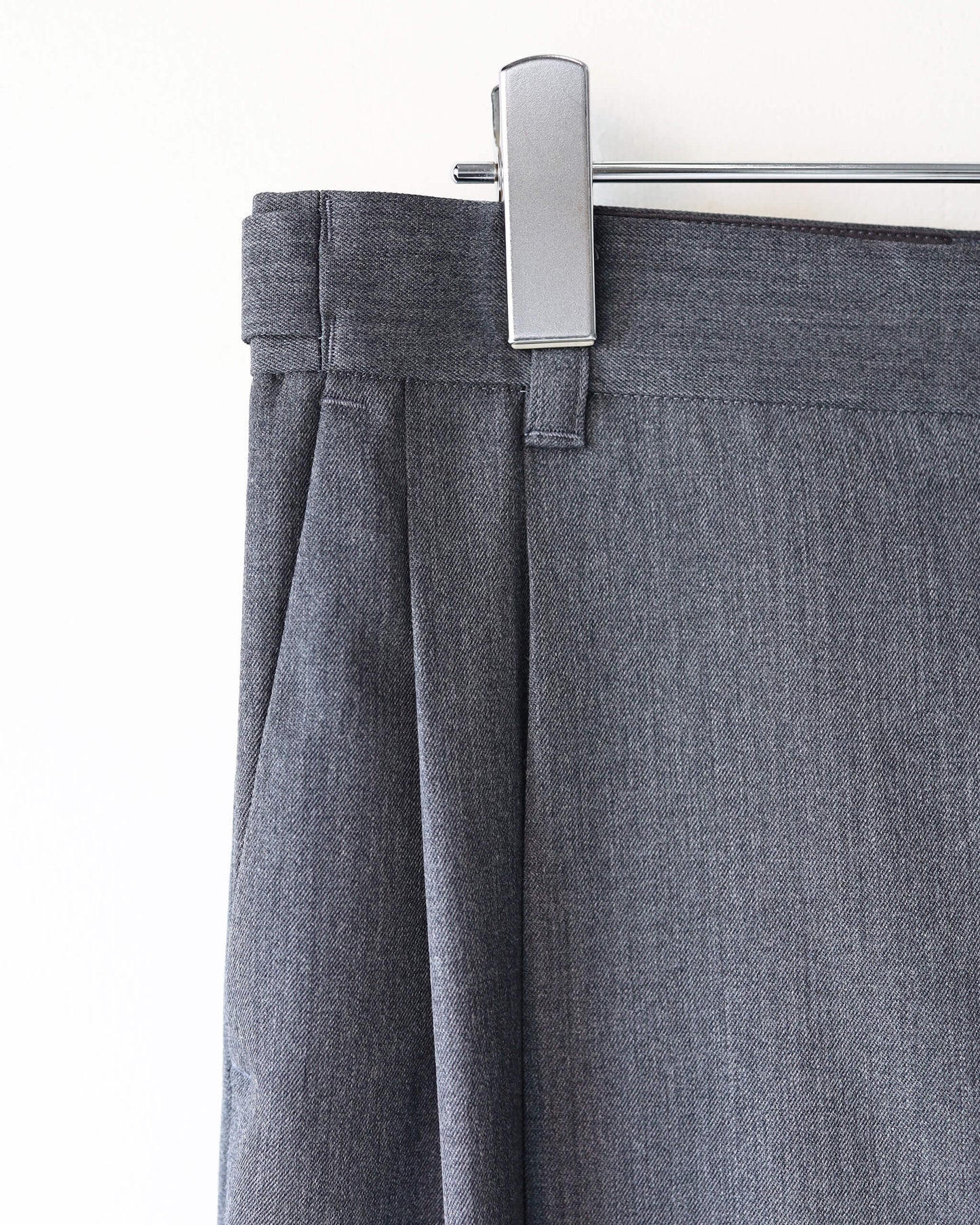 MAKOTO TROUSERS -PLEATED WIDE- "CHARCOAL"