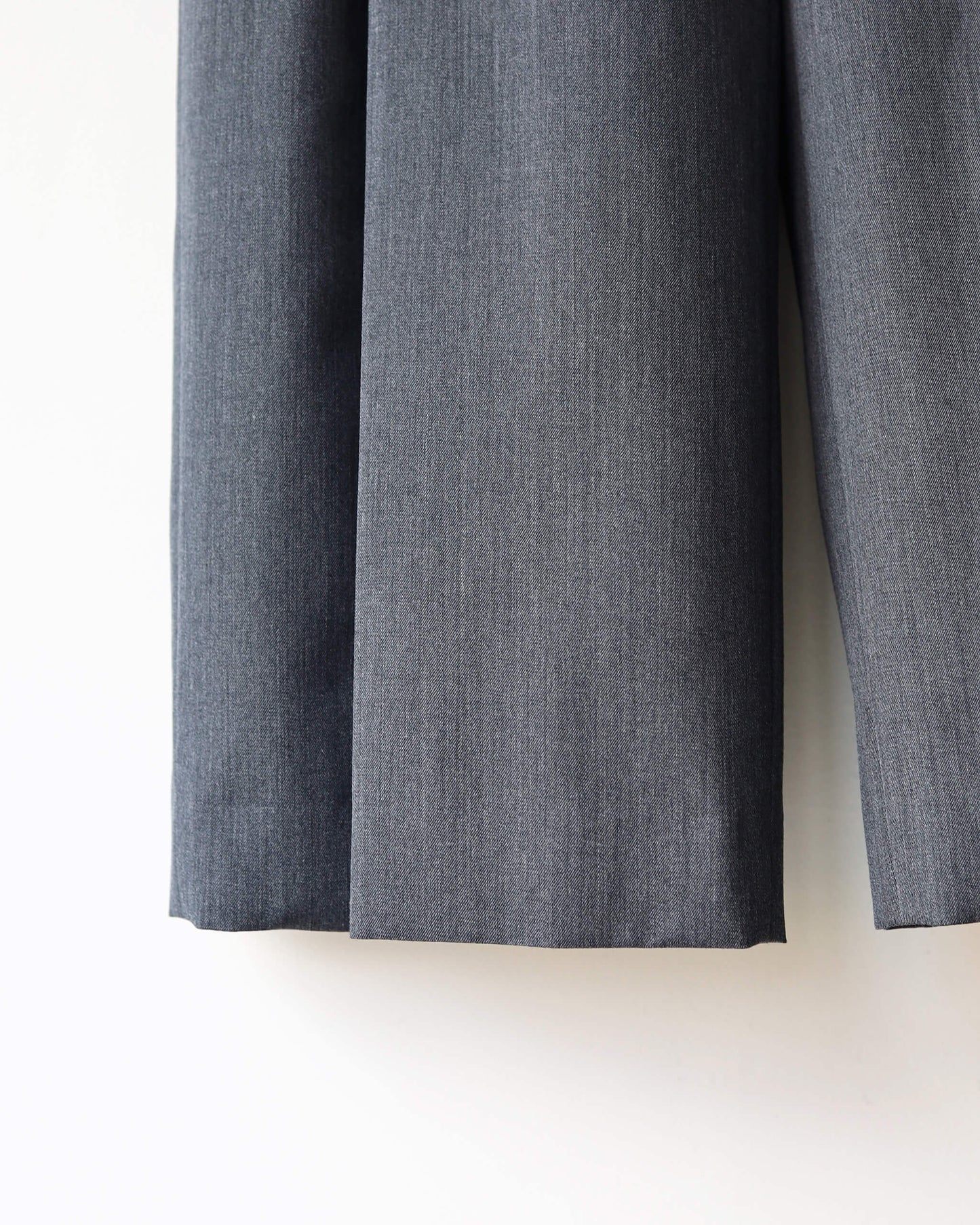 MAKOTO TROUSERS -PLEATED WIDE- "CHARCOAL"