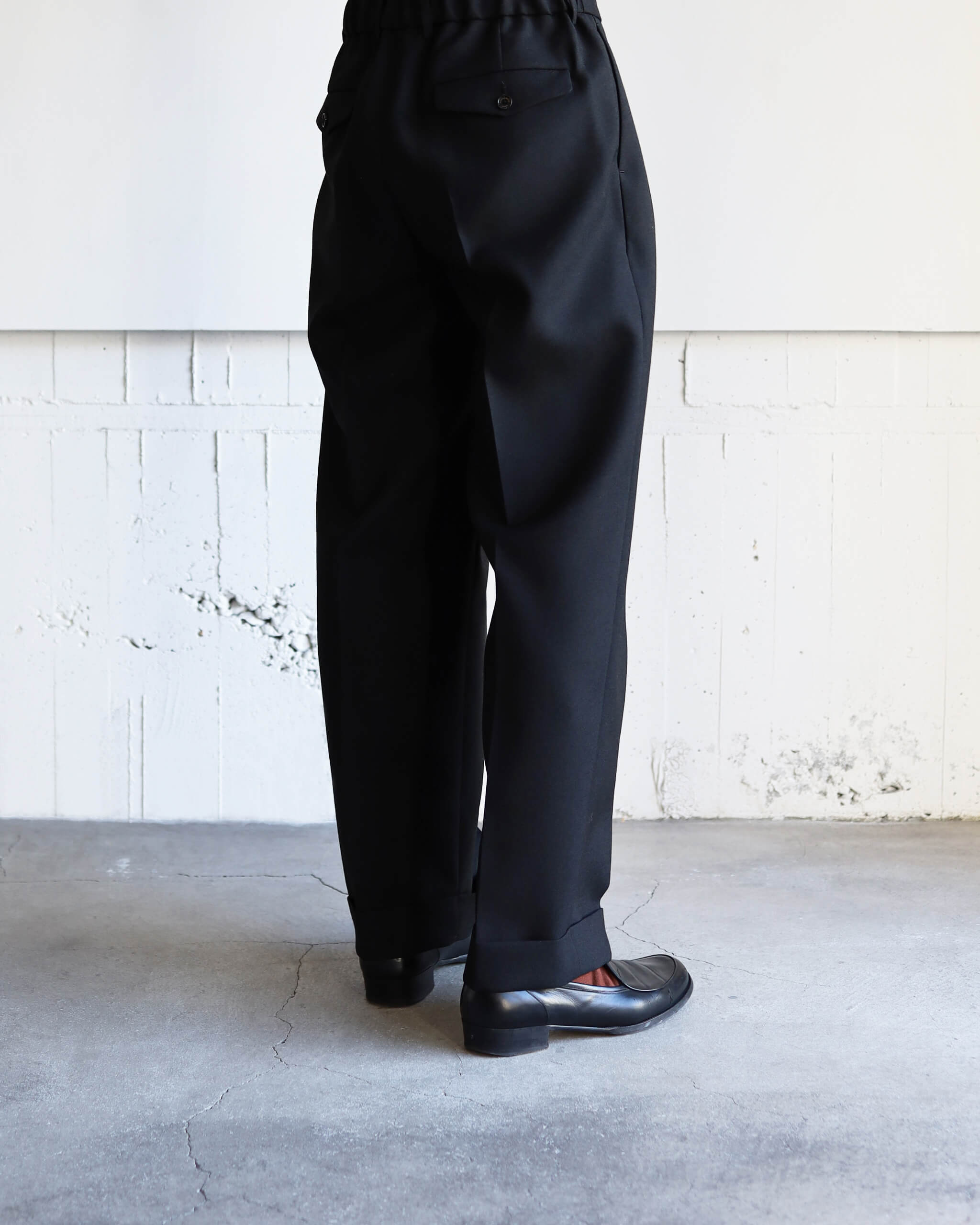 MARKAWARE DOUBLE PLEATED CLASSIC WIDE TROUSERS HEAVY ORGANIC WOOL