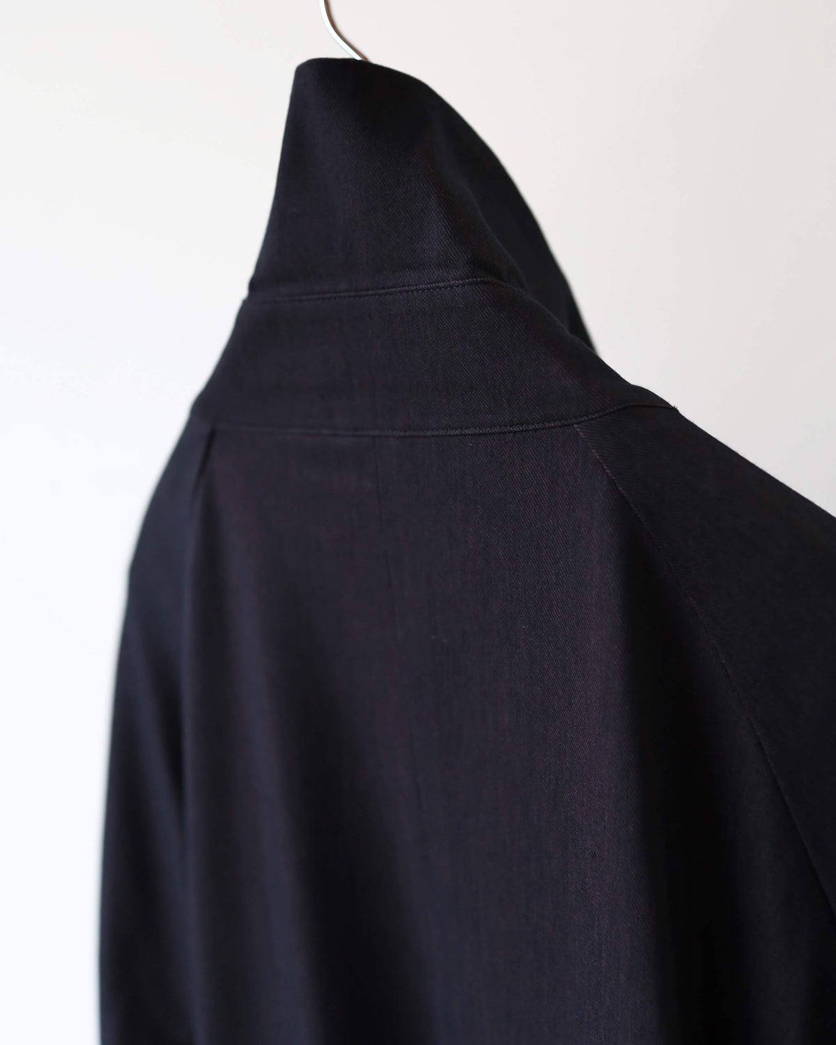 46G Solaro Raglan Coat "BLACK BROWN"