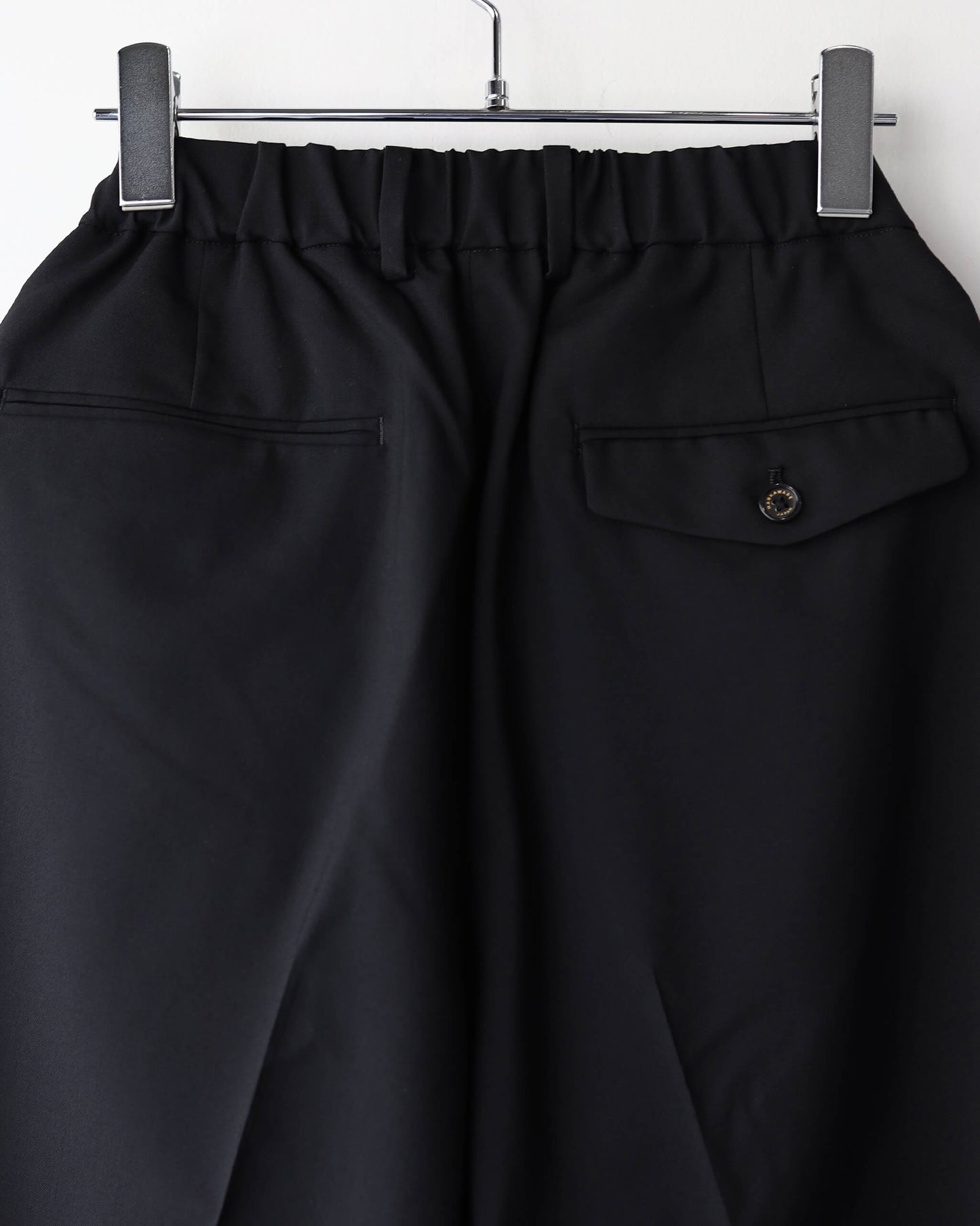 DOUBLE PLEATED CLASSIC WIDE SHORTS ORGANIC WOOL 2/80 TROPICAL "BLACK"