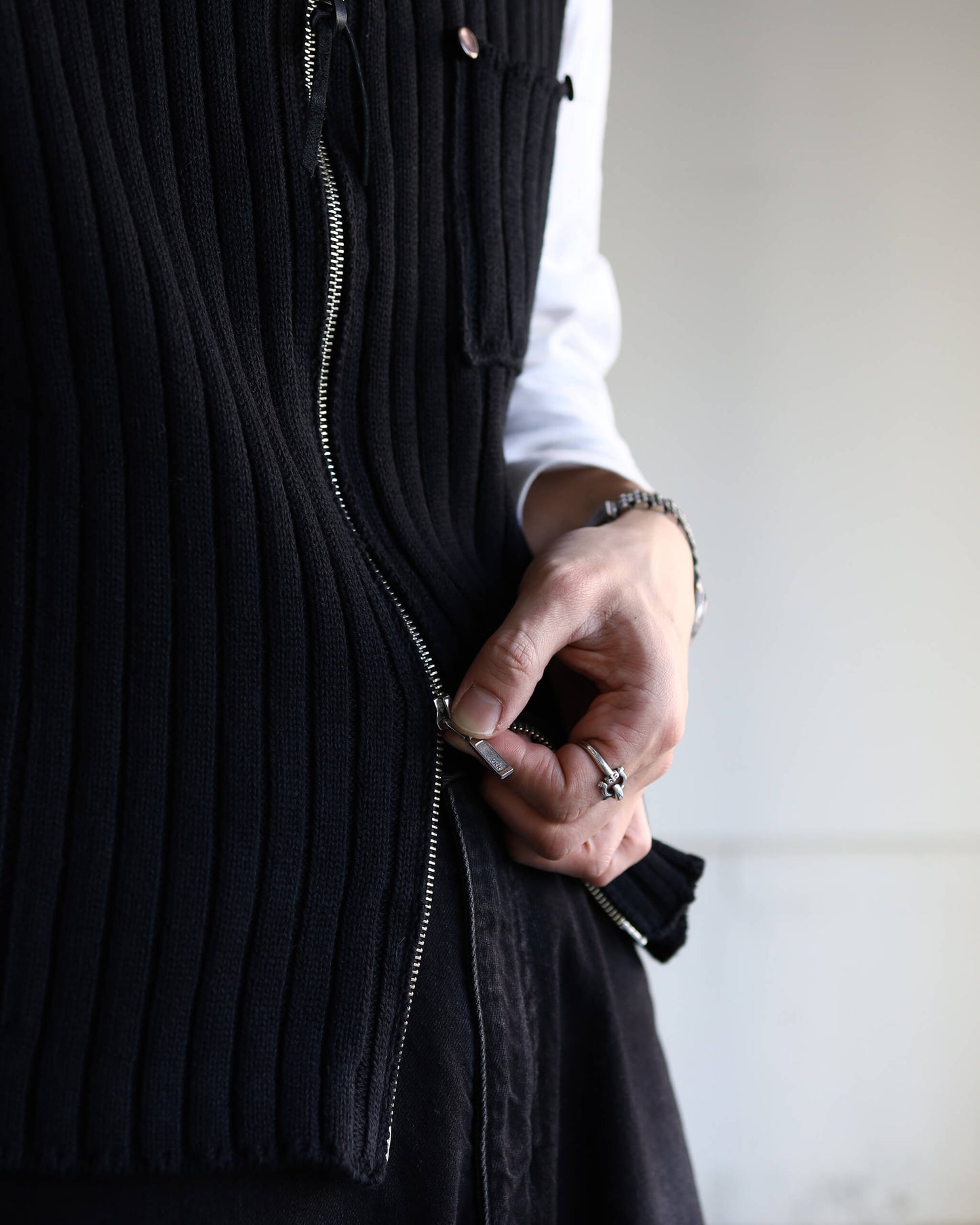 EX. DRIVERS VEST "Black"