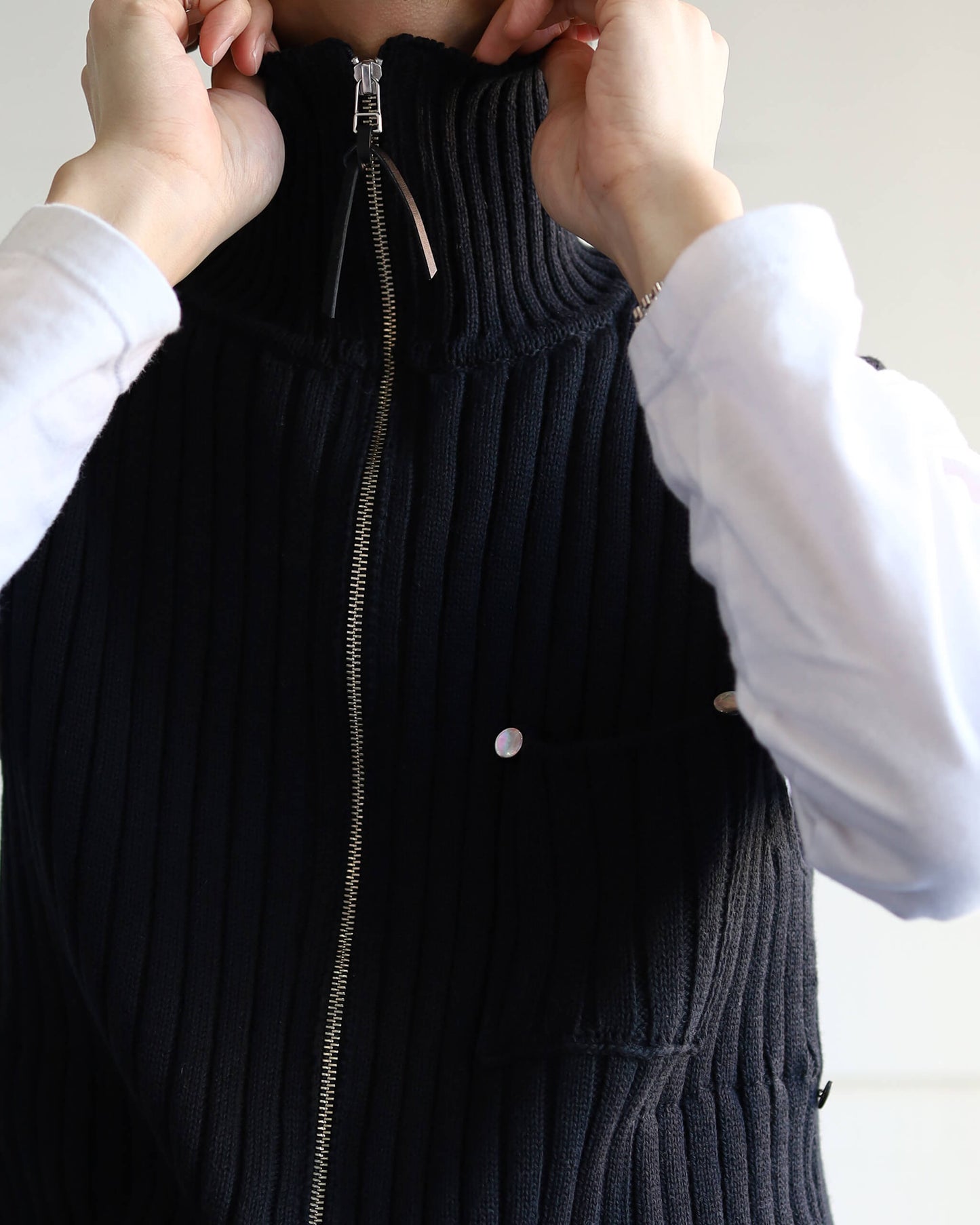 EX. DRIVERS VEST "Black"