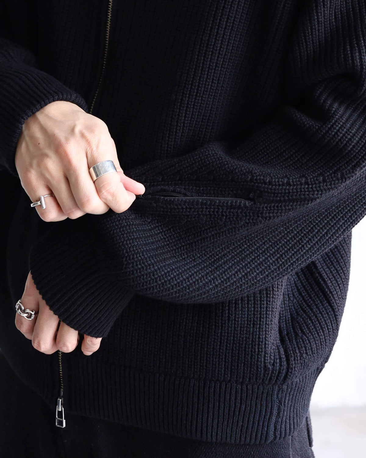 KNIT BLOUSON "BLACK"