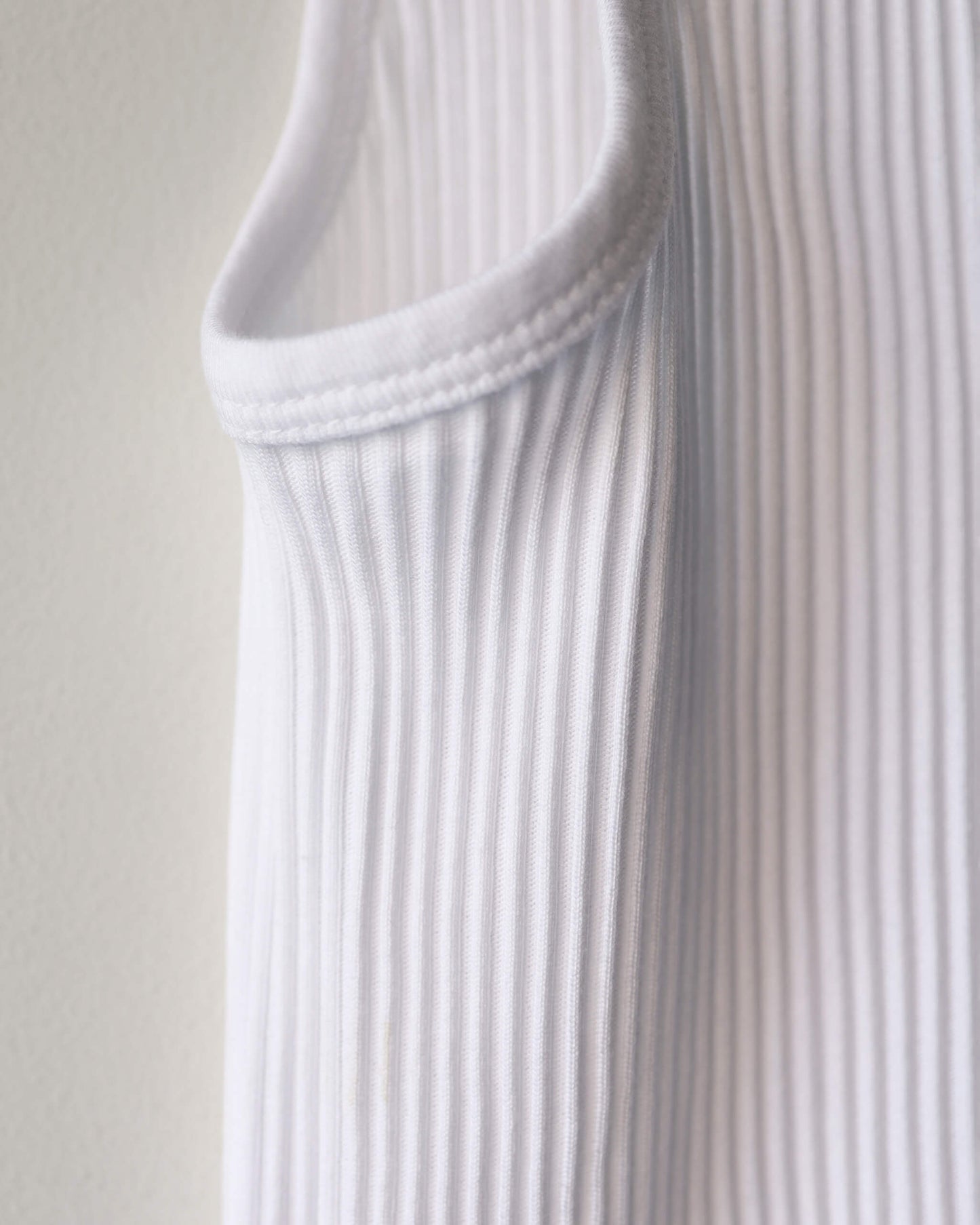 SKIN TOP (WOMENS) "WHITE"