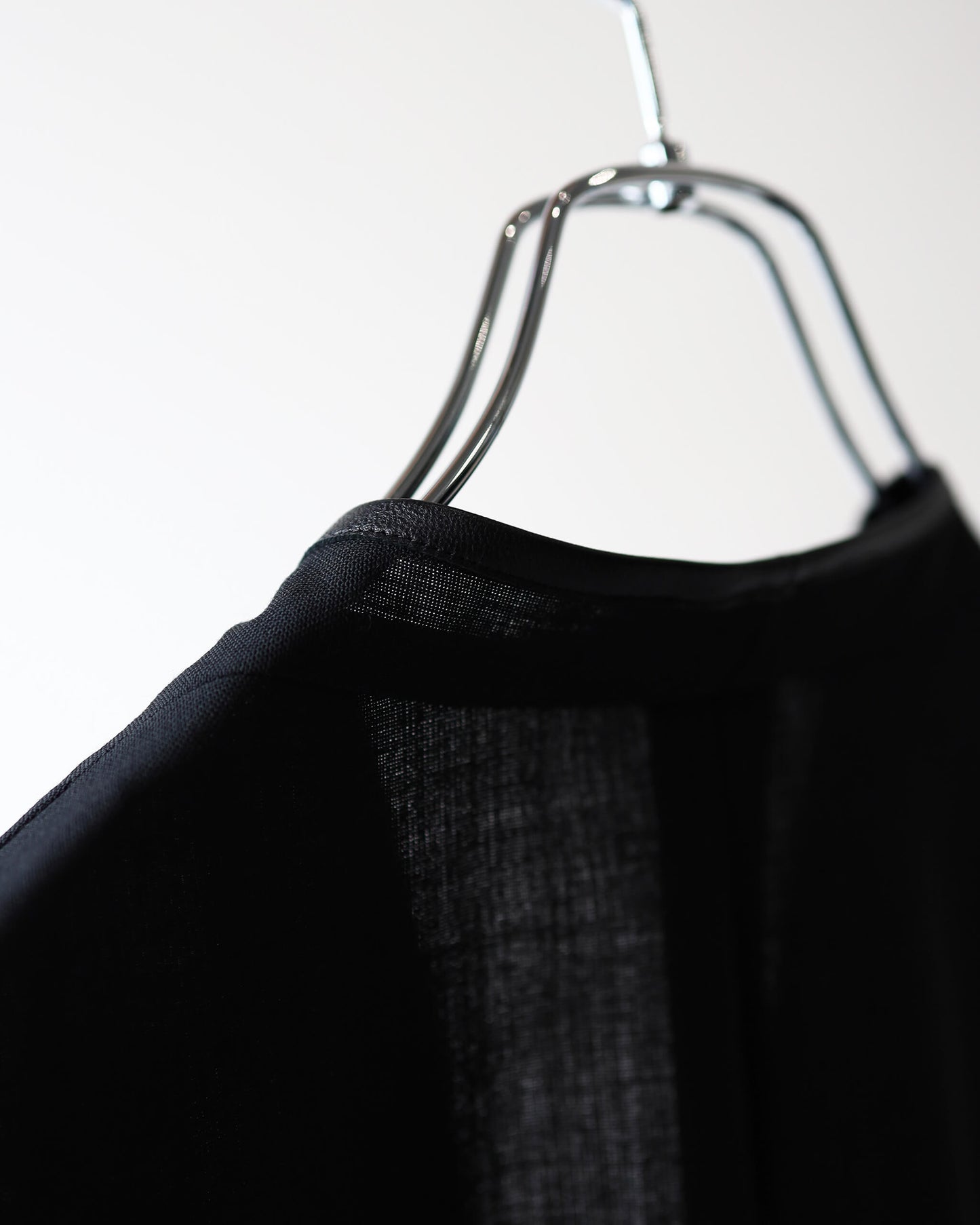 HIGH TWIST WOOL NO-COLLAR JACKET "BLACK"