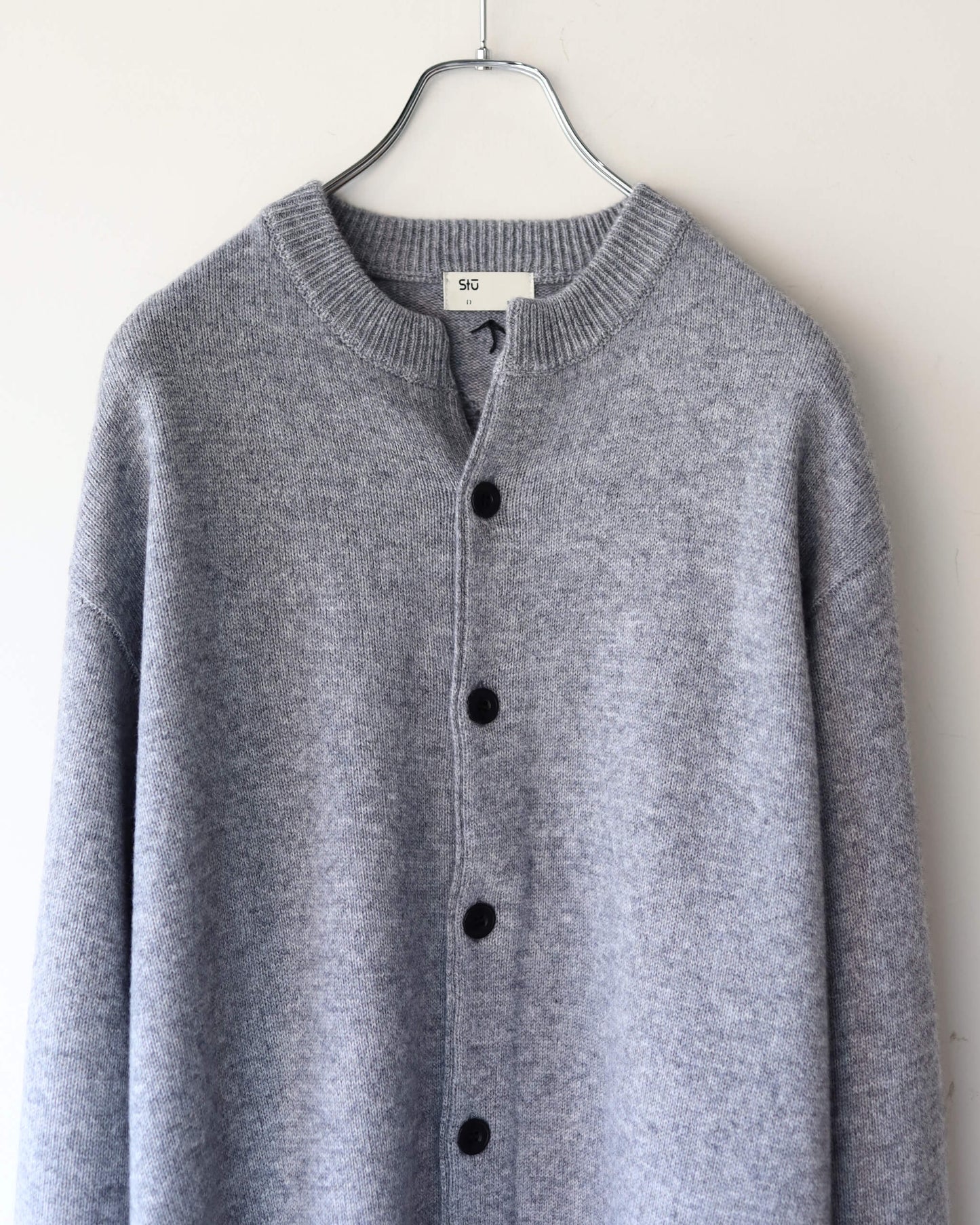 [Exclusive] flower crew cardigan "nezumi"