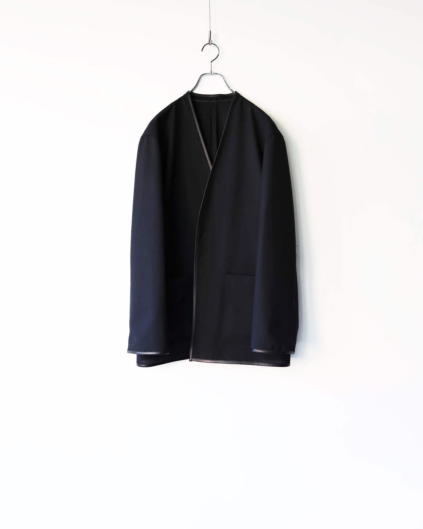 HIGH TWIST WOOL NO-COLLAR JACKET "BLACK"