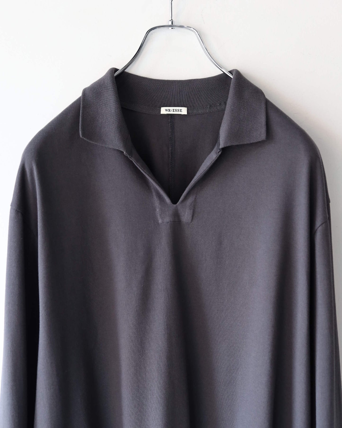 The Pause / CAMELLIA "CHARCOAL GREY"