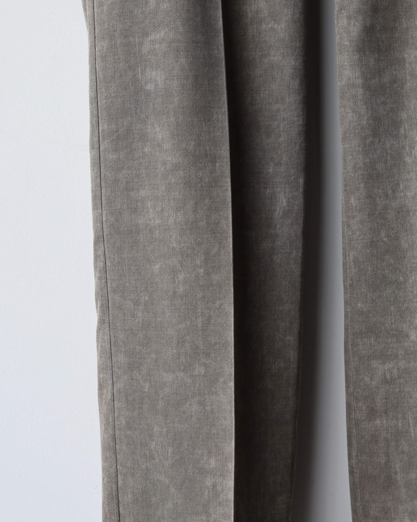 NATURAL DYED  WOOL GABARDINE TROUSERS "KURE"