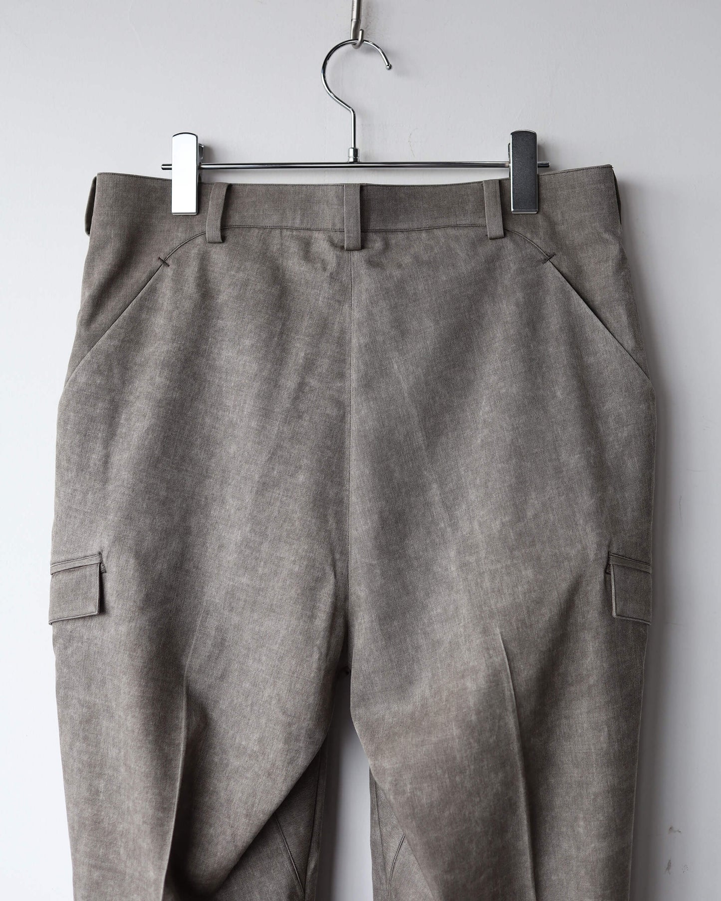 NATURAL DYED  WOOL GABARDINE TROUSERS "KURE"