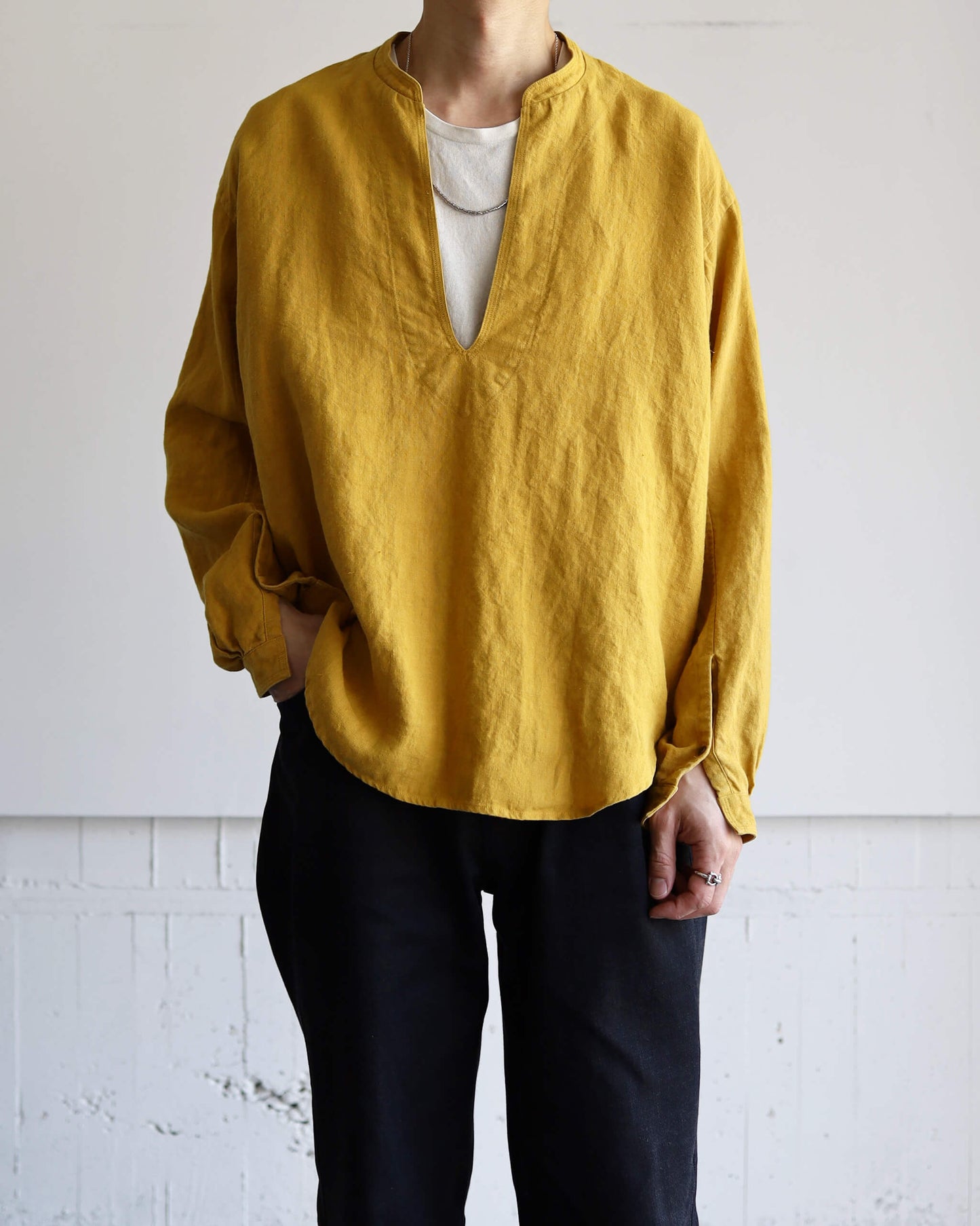 HEAVY LINEN CANVAS STAND COLLAR SKIPPER SHIRT "TURMERIC"