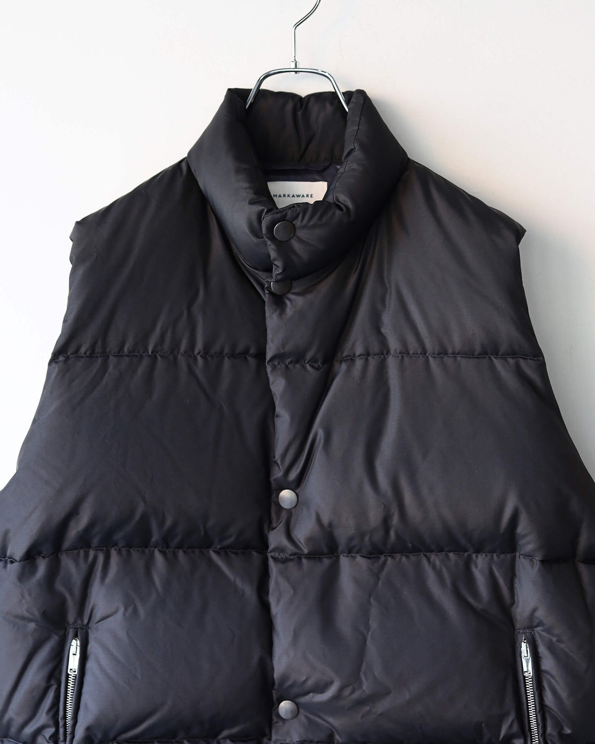 ALPINE SHORT DOWN VEST SILK RIPSTOP "BLACK"