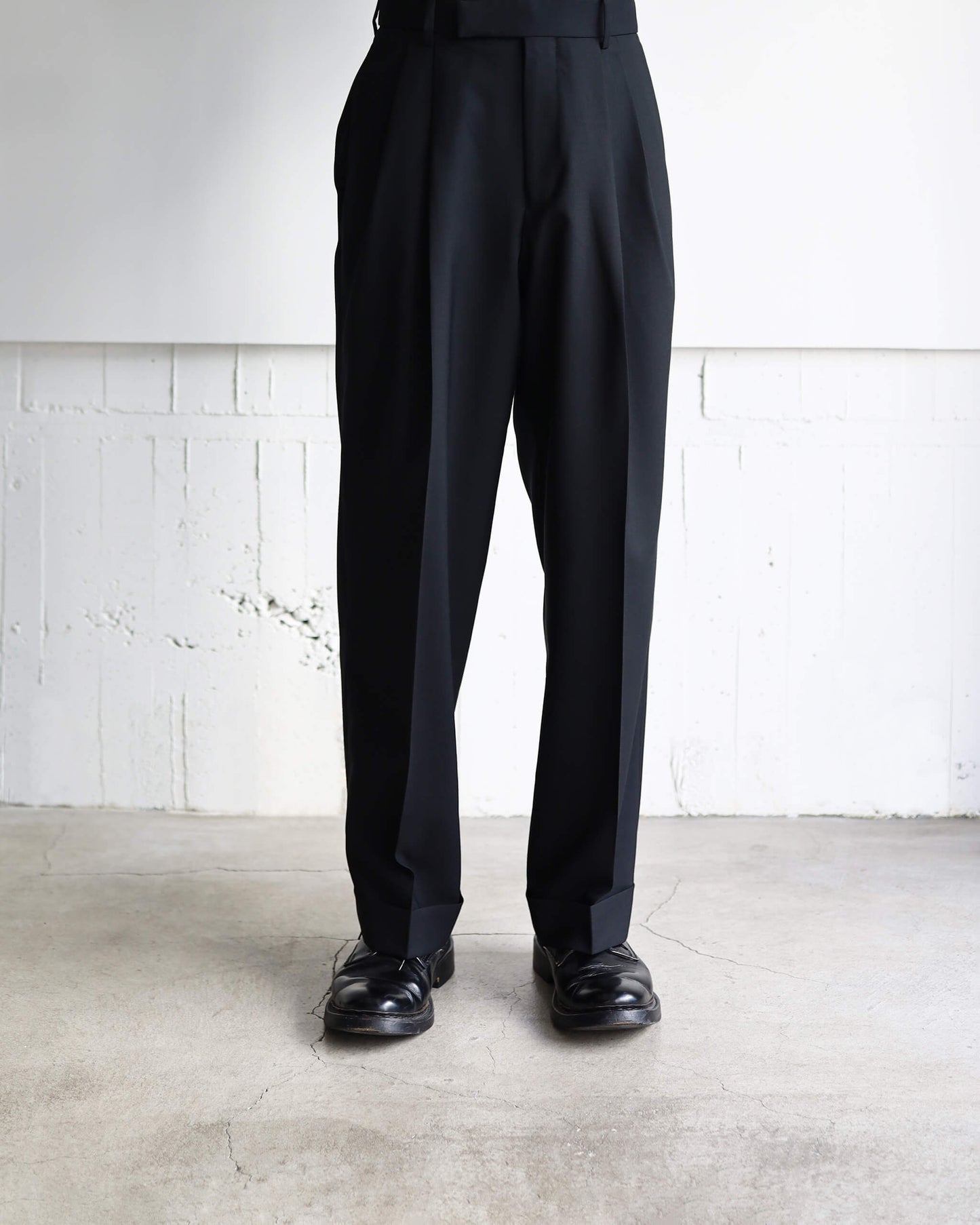 DOUBLE PLEATED CLASSIC WIDE TROUSERS ORGANIC WOOL TROPICAL "BLACK"