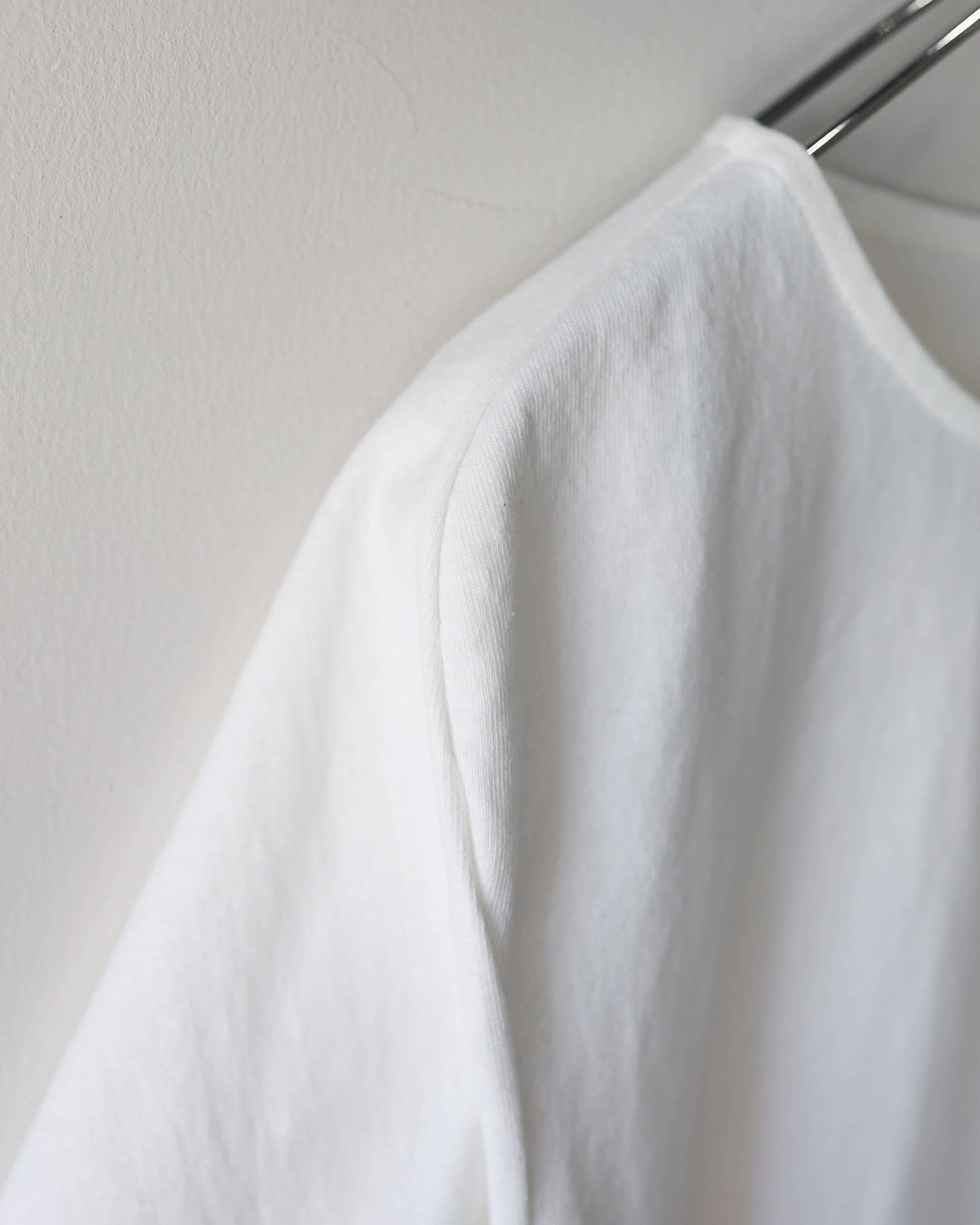 Half Sleeve T-shirts "White"