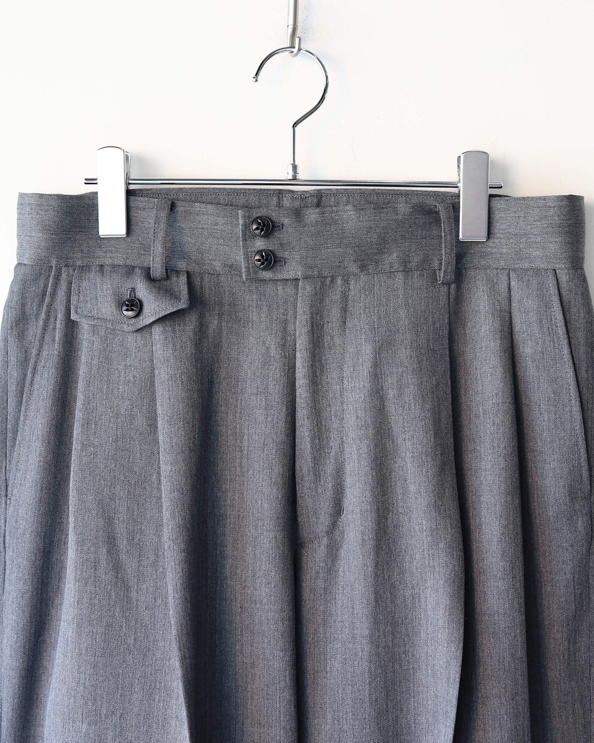 TUCK WIDE PANTS "GRAY"
