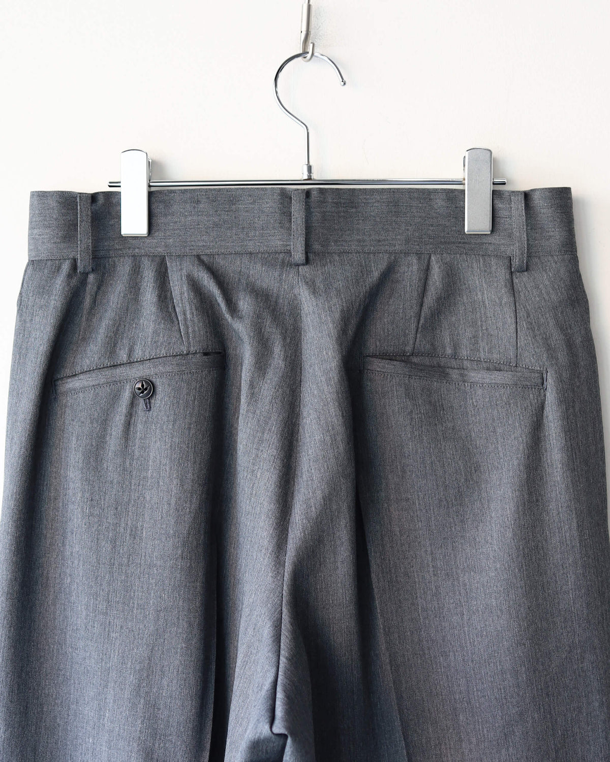 TUCK WIDE PANTS "GRAY"